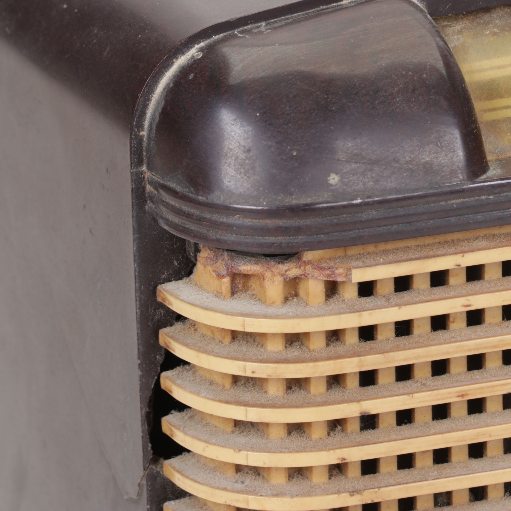 General Electric & Farnsworth Desktop AM/FM Radios, Mid-20th Century