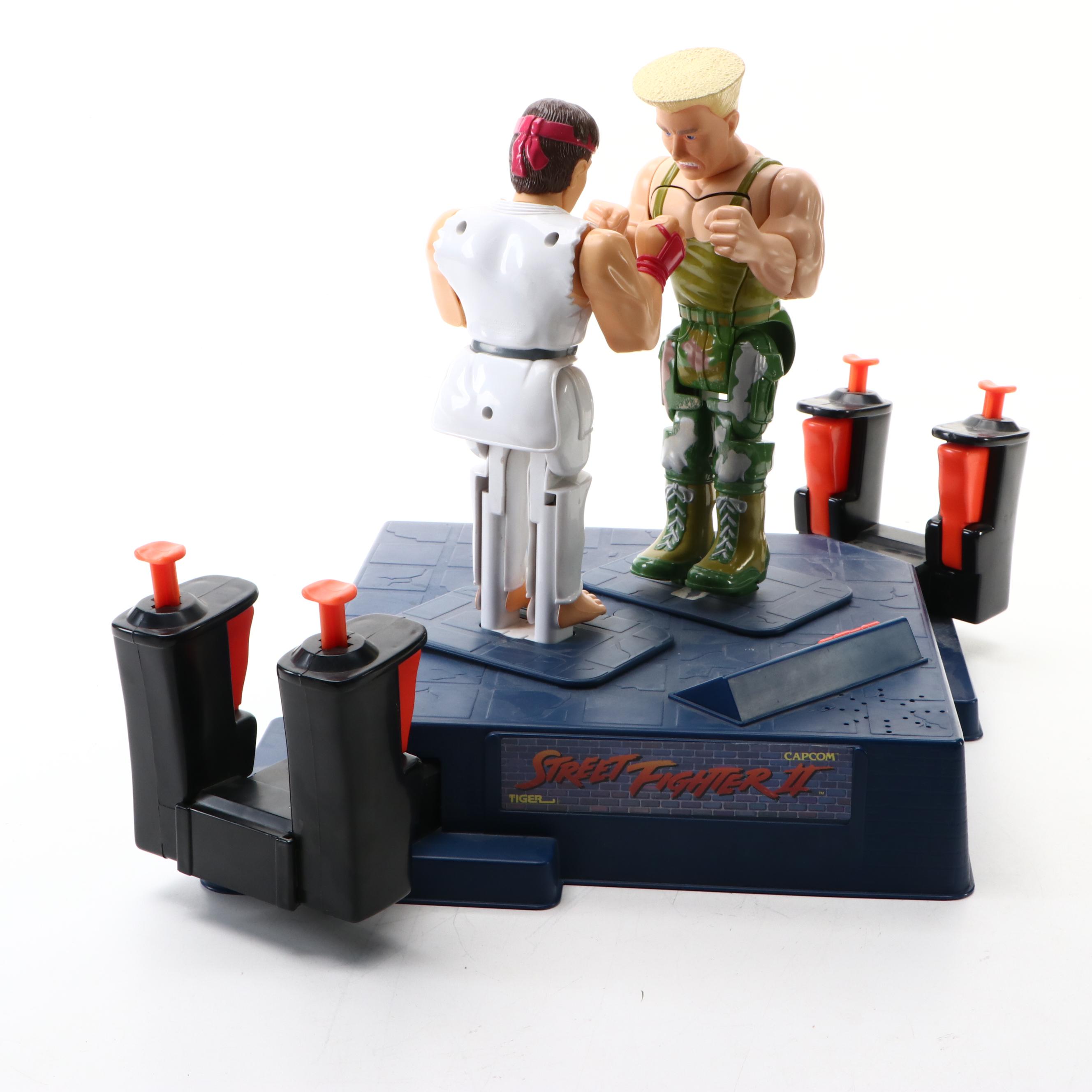 Tiger "Street Fighter II" Electronic Toy, 1993