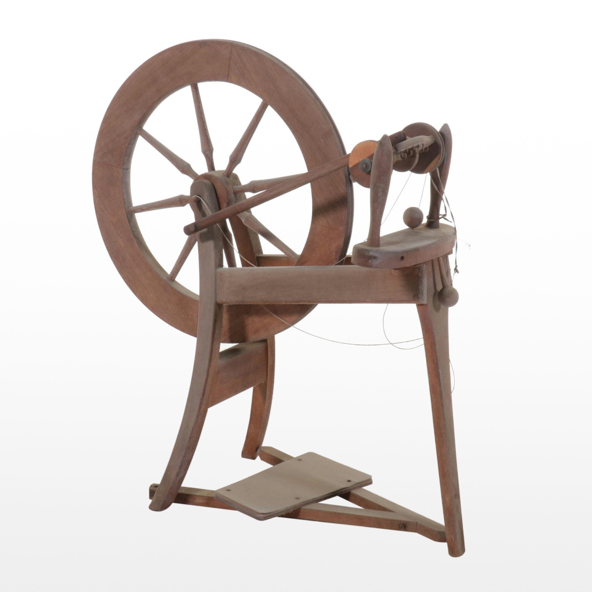 Traditional Single Drive Wooden Spinning Wheel