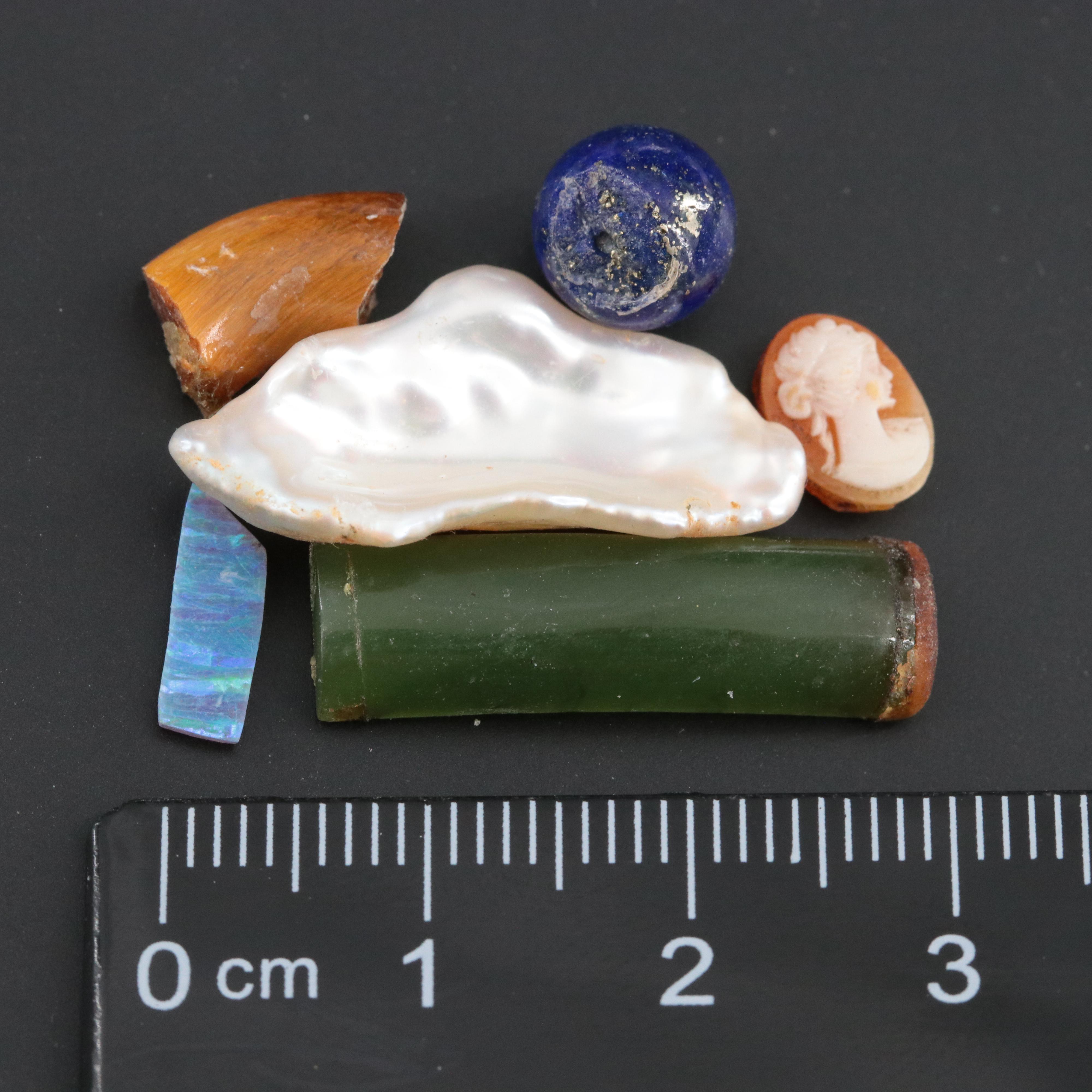 Loose Gemstone Lot Including Pearl, Tiger's Eye and Malachite