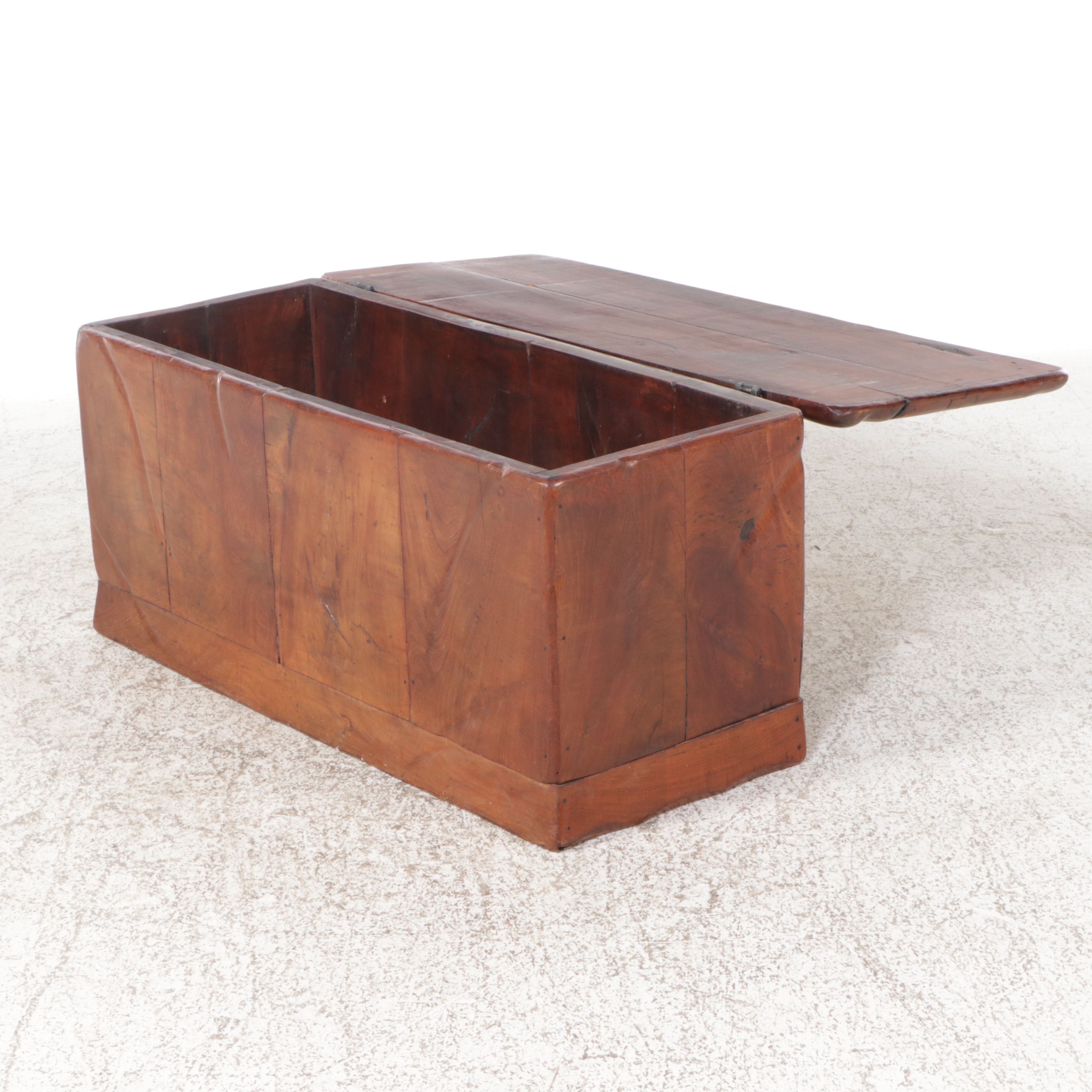 Vintage Walnut Trunk, Mid to Late 20th Century