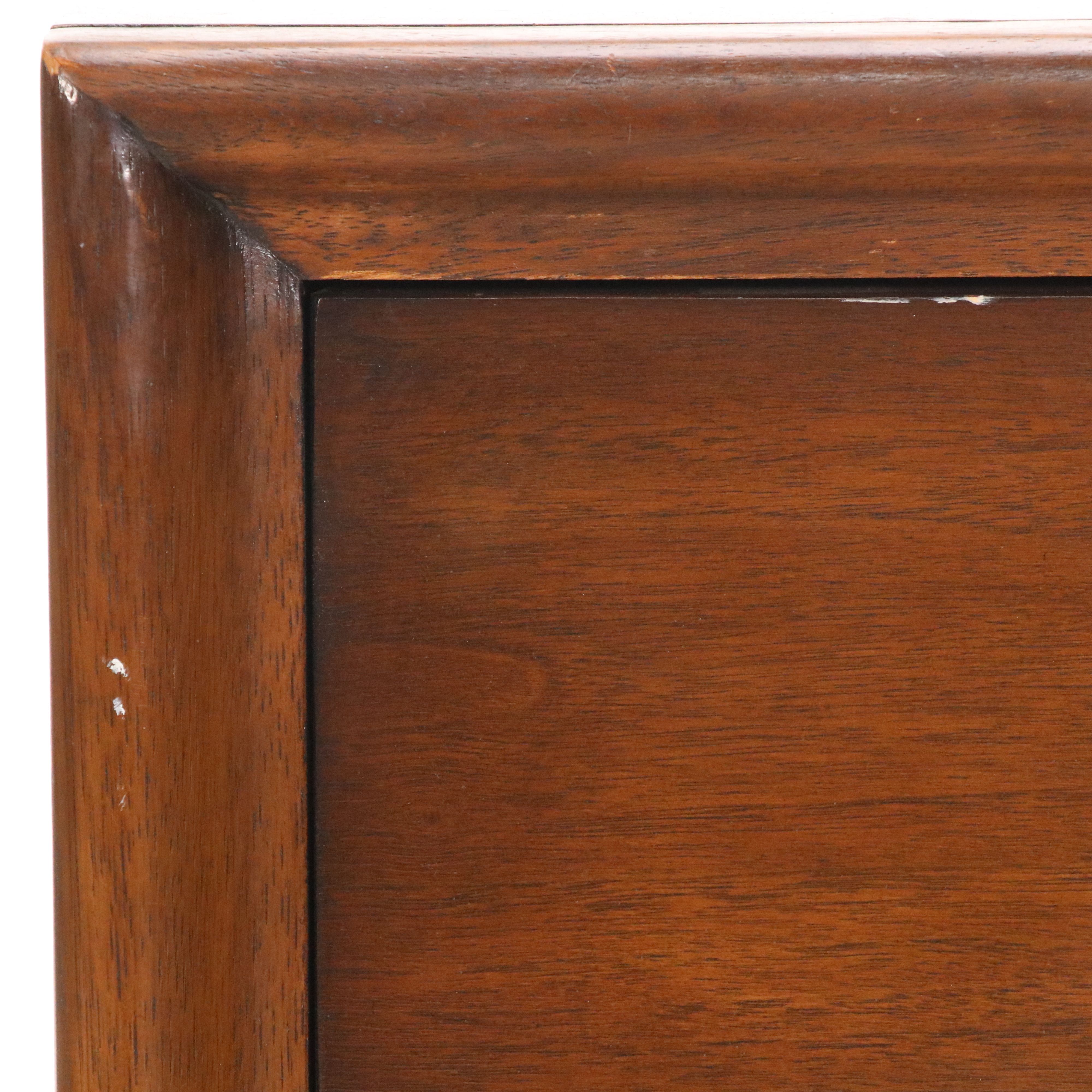 Broyhill Premier "Emphasis" Mid Century Modern Chest of Drawers
