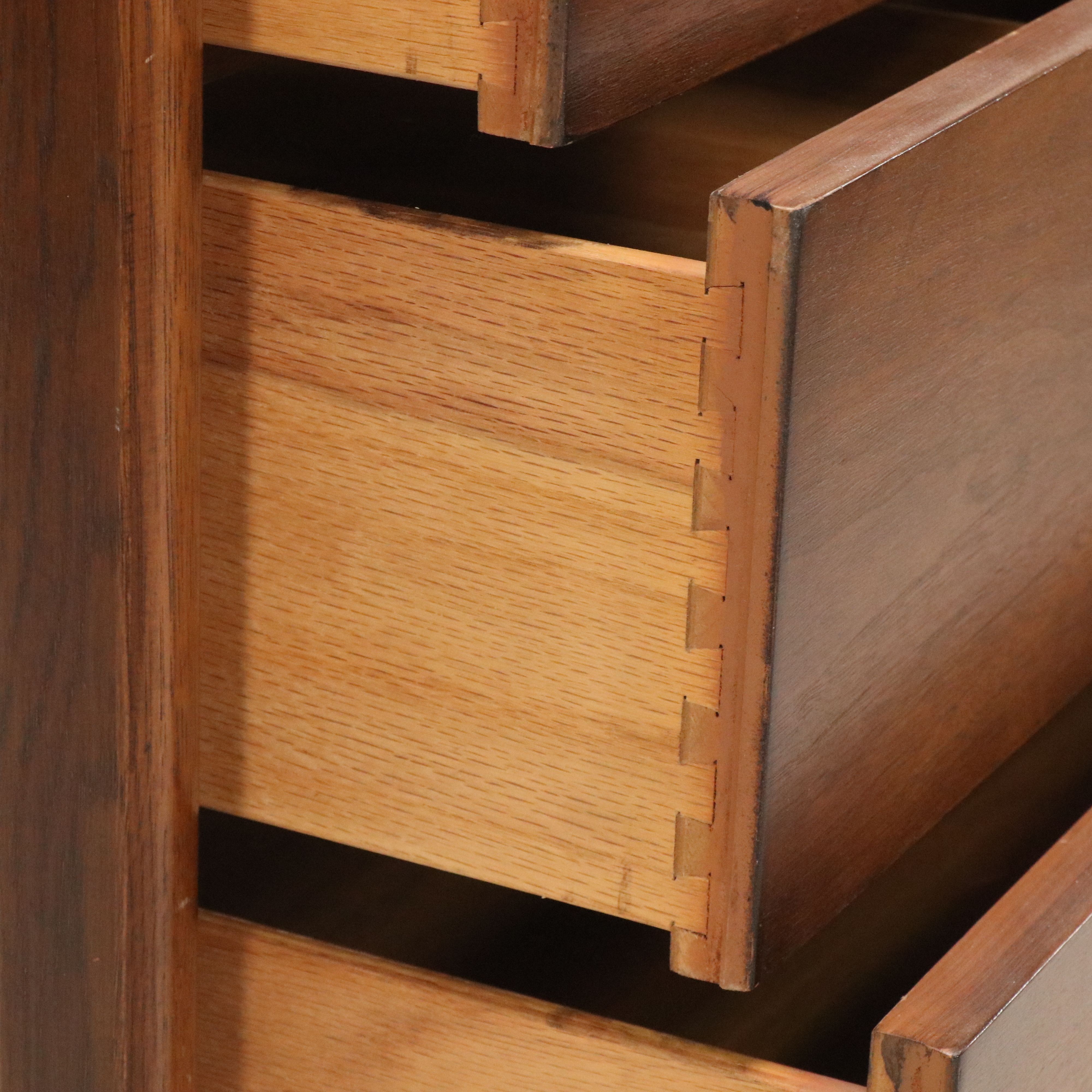 Broyhill Premier "Emphasis" Mid Century Modern Chest of Drawers