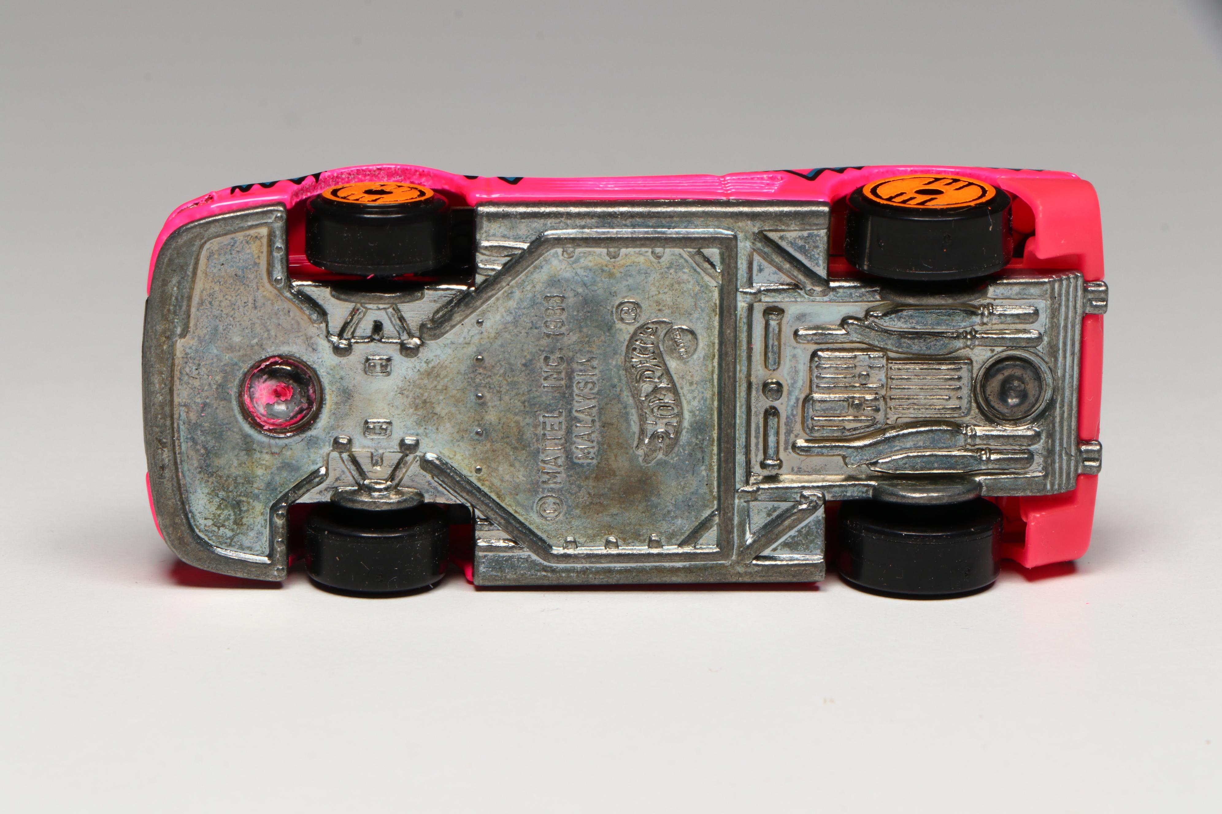 Hot Wheels "308 SEL" with Other Toy Cars and Collector's Case