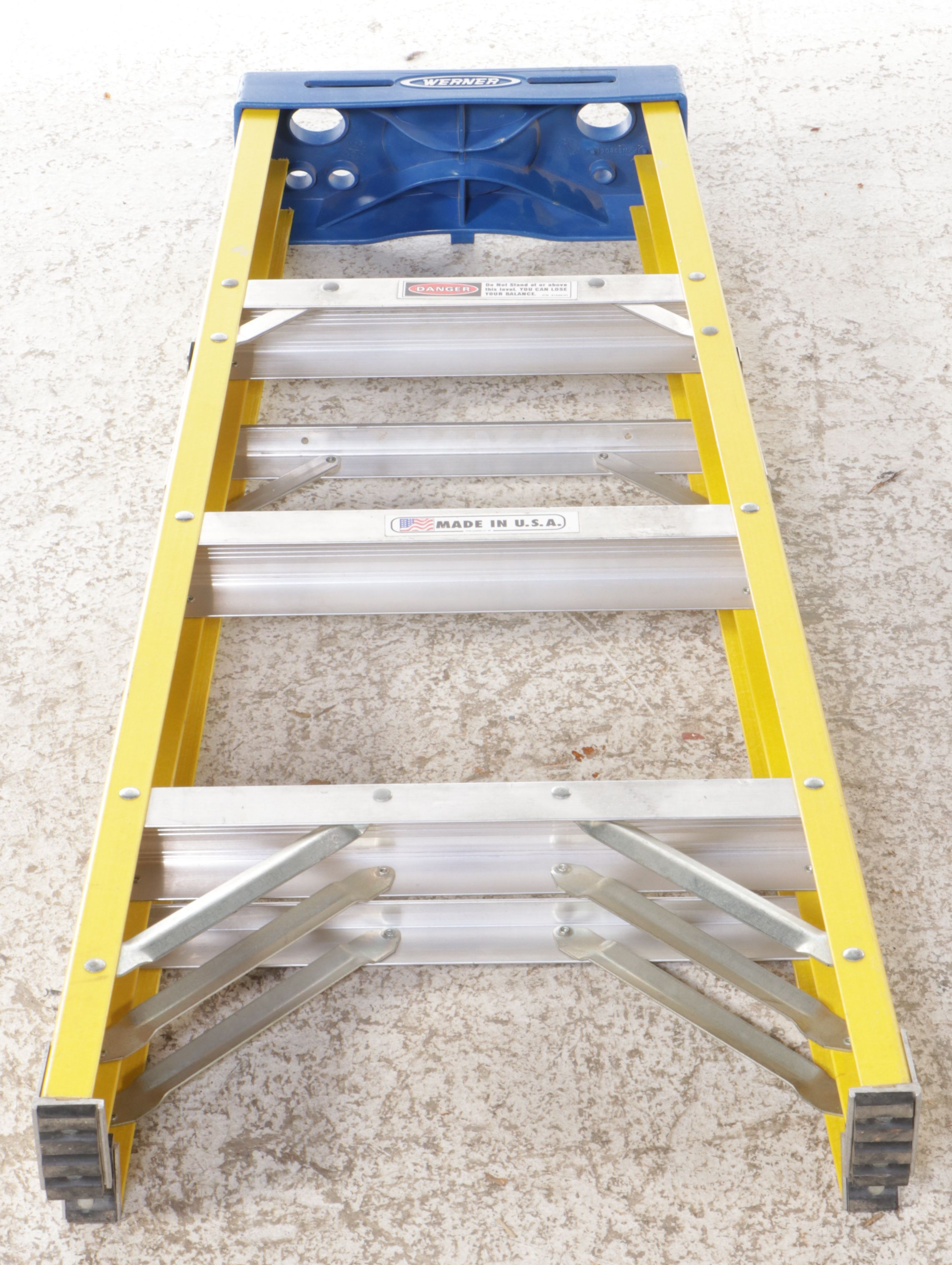 Werner Fiberglass Step Ladder