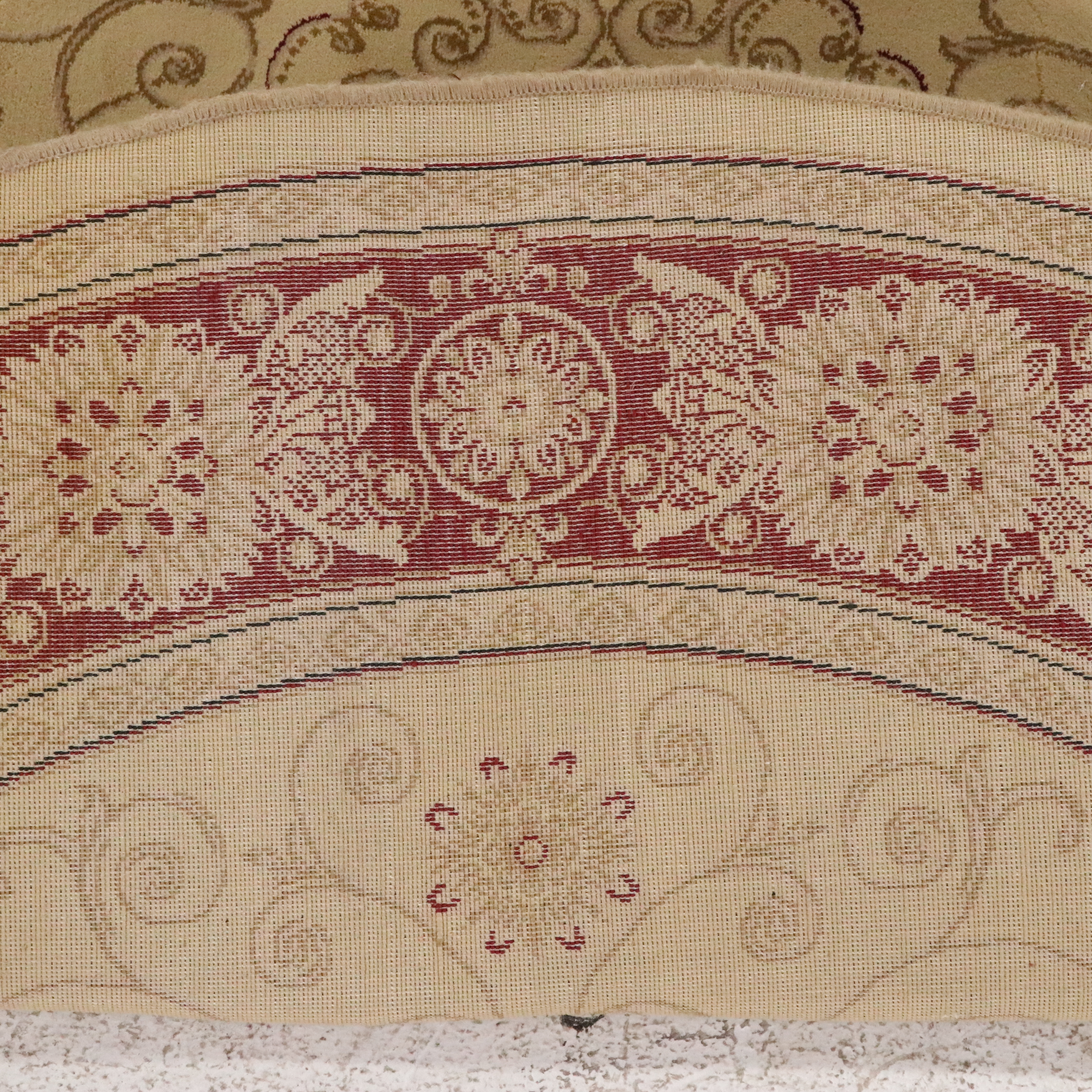 5'3 Round Machine Made Indian Agra Style Area Rug