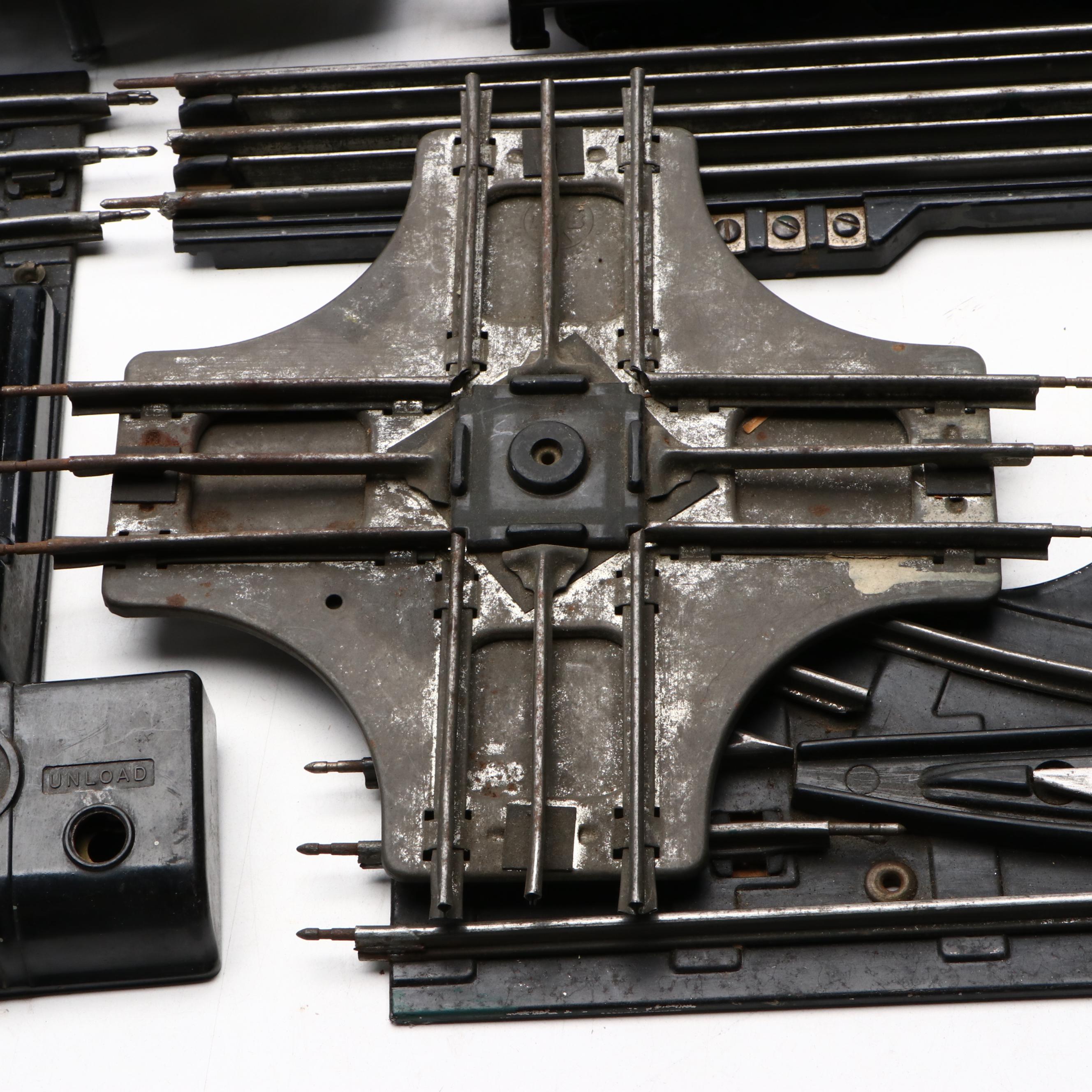 Lionel Steam Locomotive with Santa Fe Super Chief Boxcar and More Model Trains