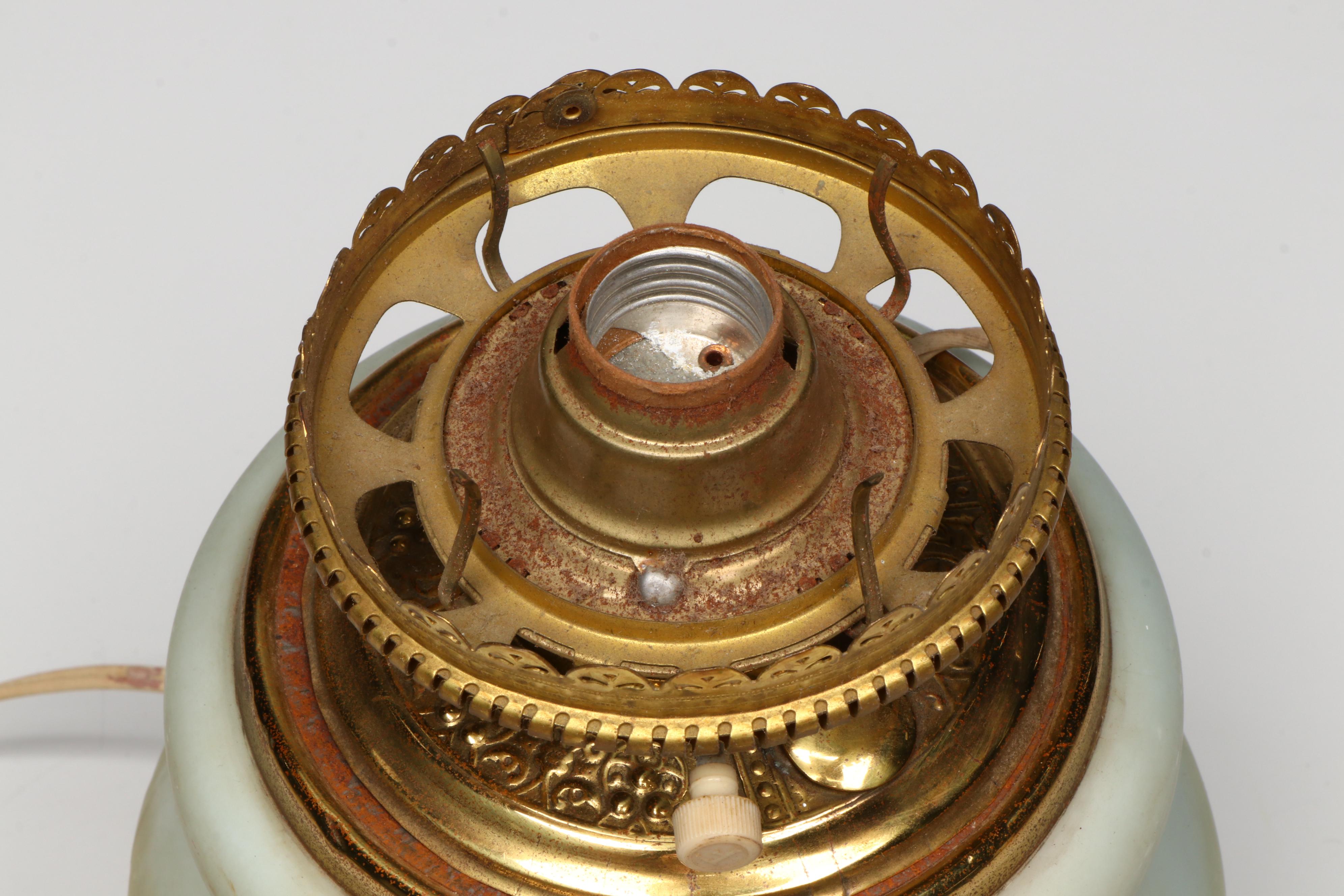 Aladdin and Other Victorian Oil Parlor Lamps, Adapted