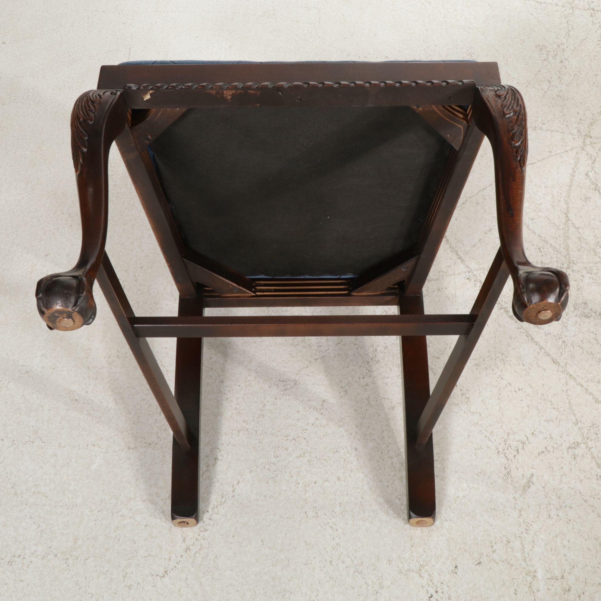 Hekman Chippendale Style Mahogany Desk and Chair