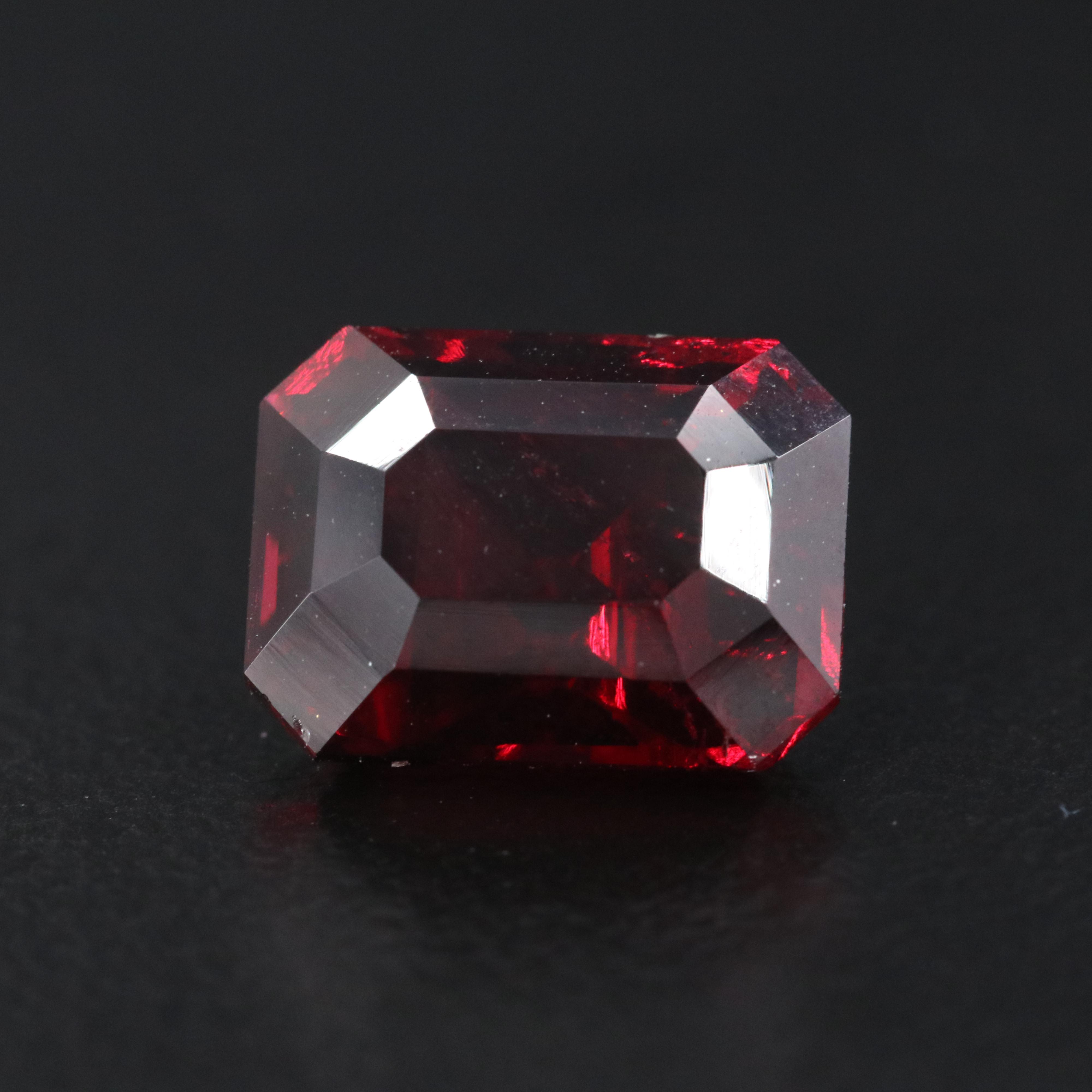 Loose 4.71 CT Garnet