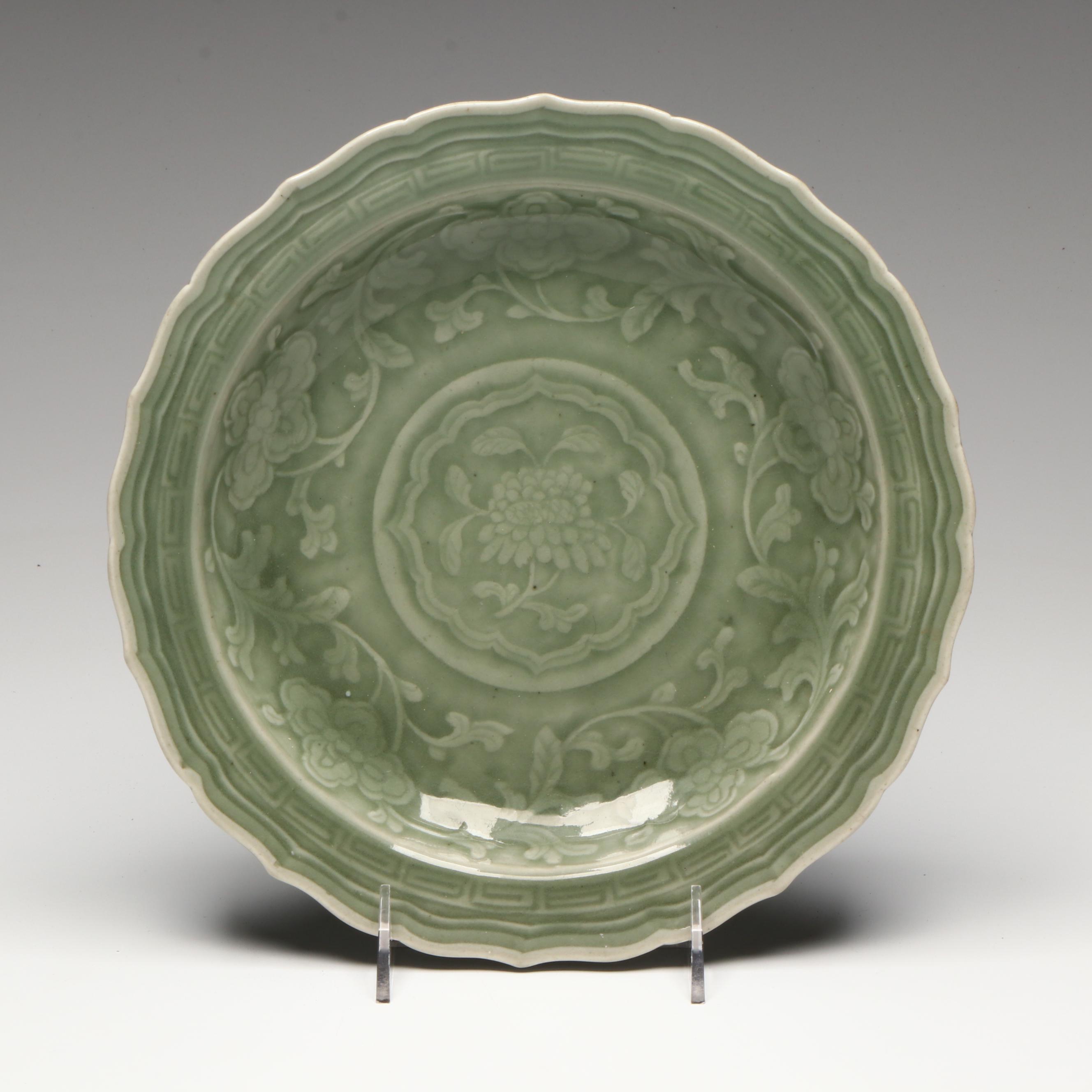 Antique Chinese Ming Dynasty Longquan Celadon Lotus Charger