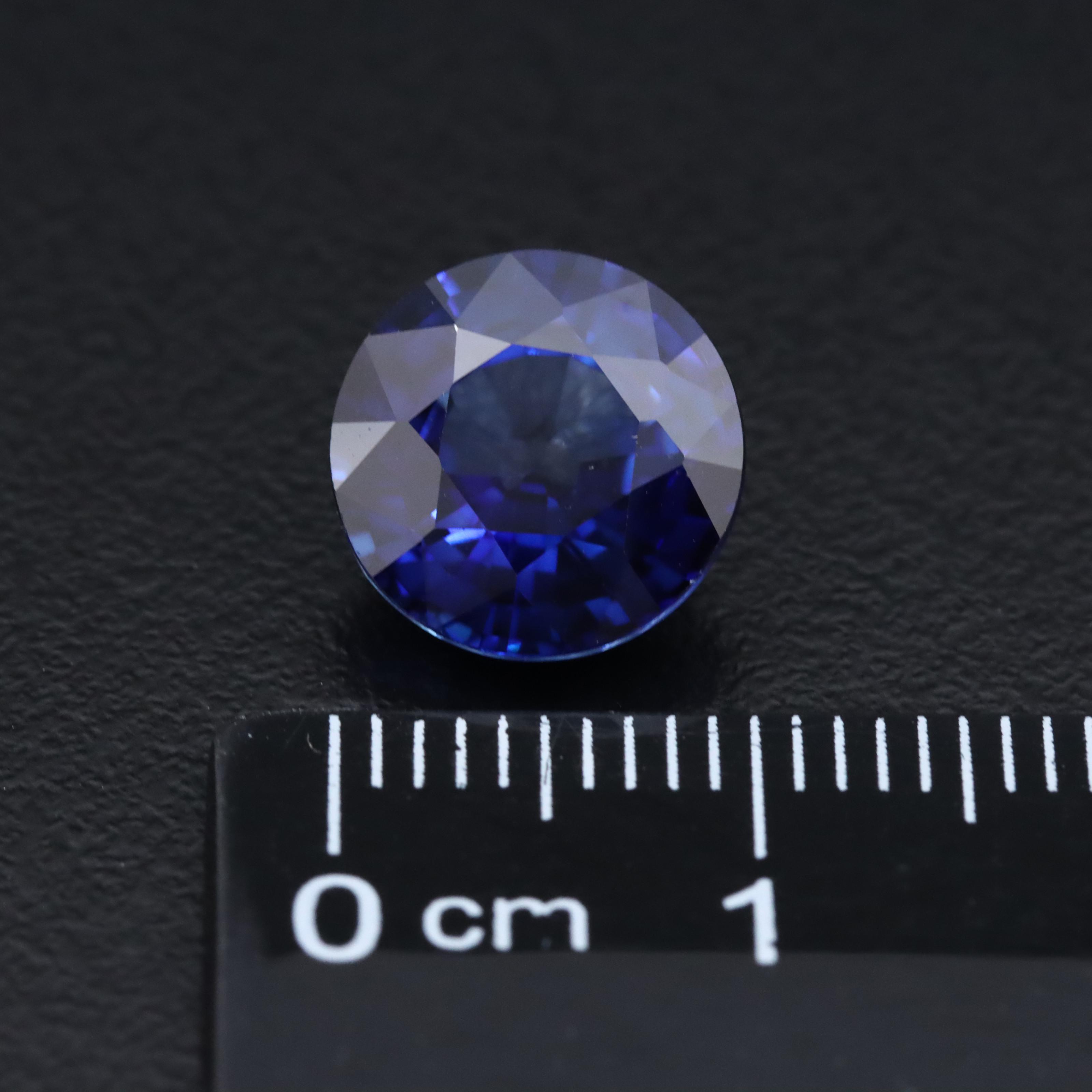 Loose 5.11 CT Lab Grown Sapphire