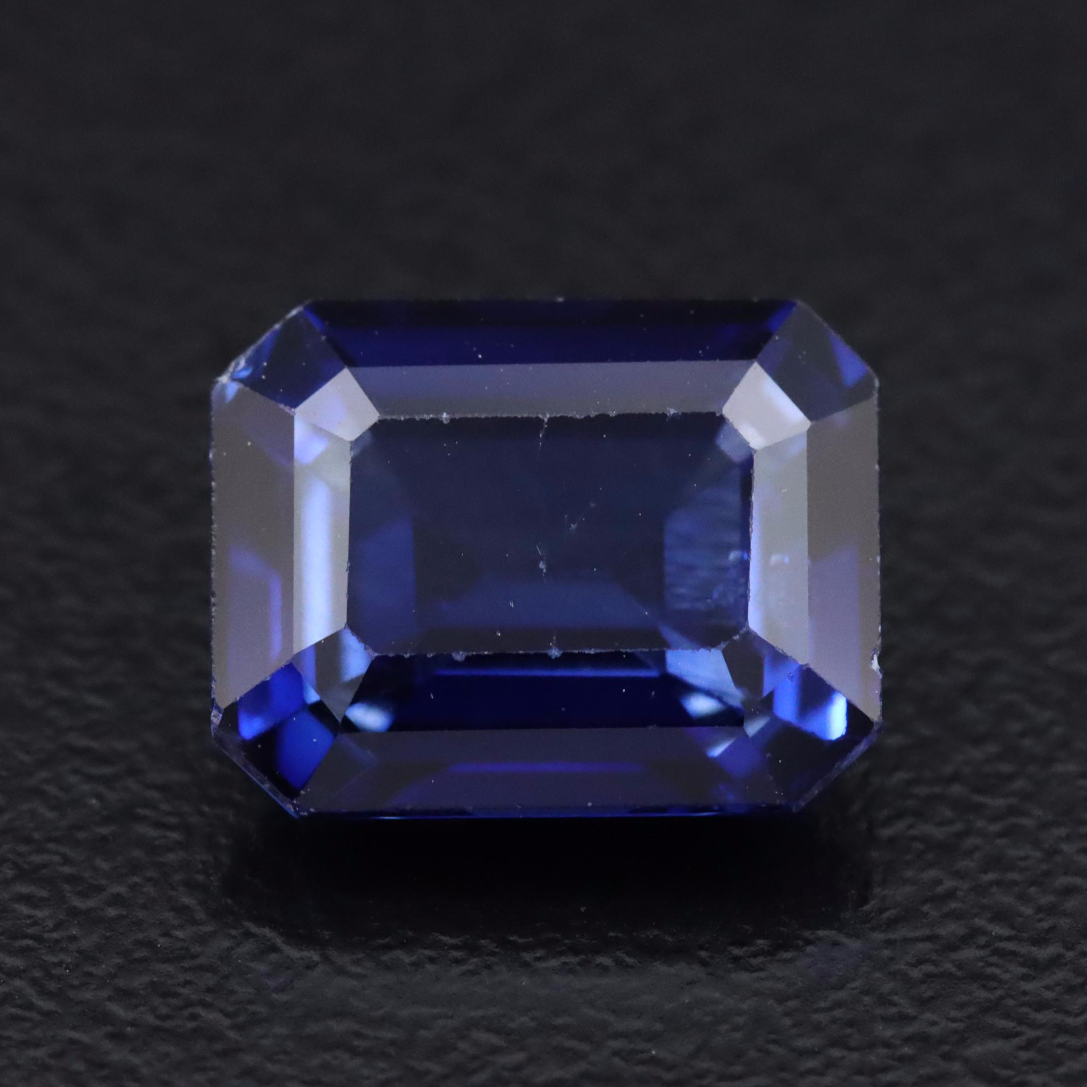 Loose 4.35 CT Lab Grown Sapphire