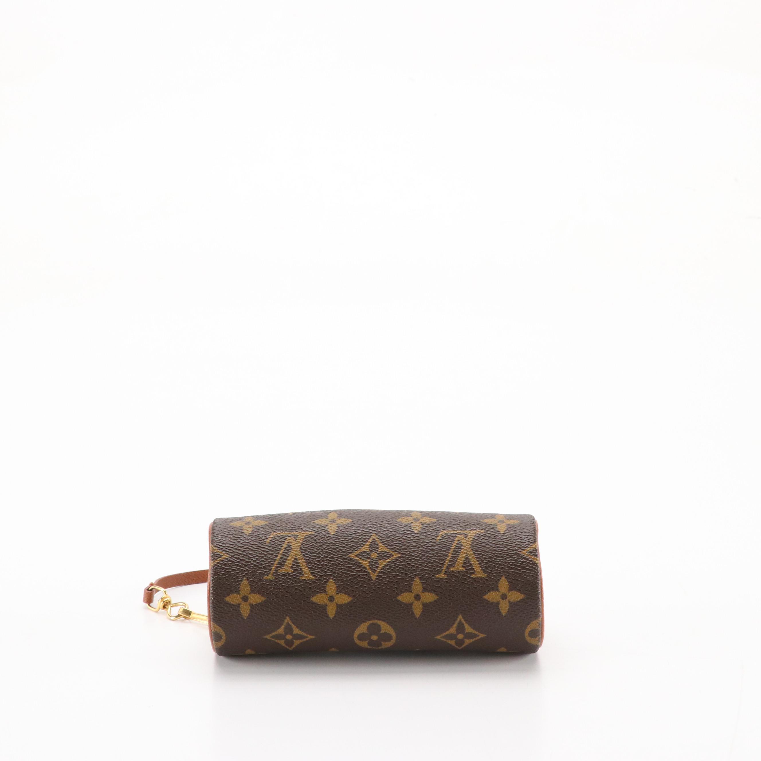 Louis Vuitton Papillon Pochette in Monogram Canvas