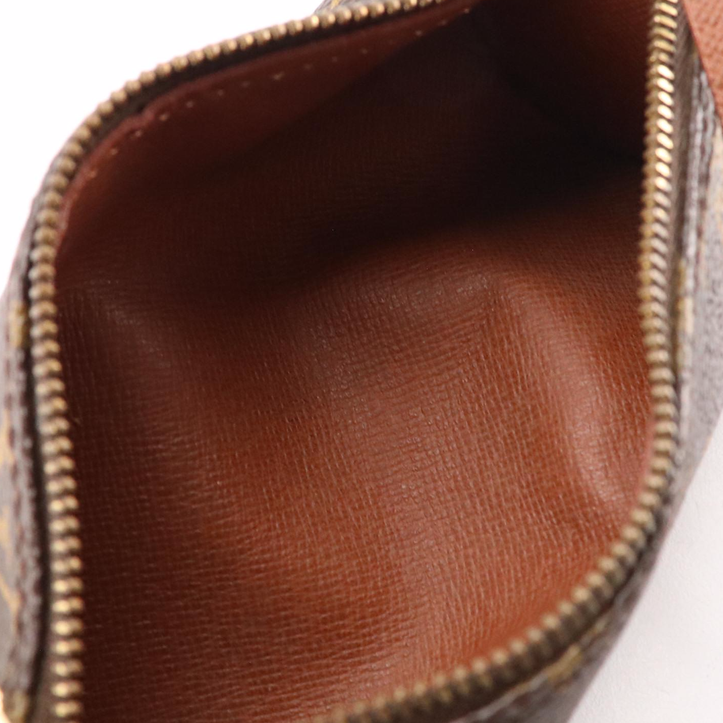 Louis Vuitton Papillon Pochette in Monogram Canvas