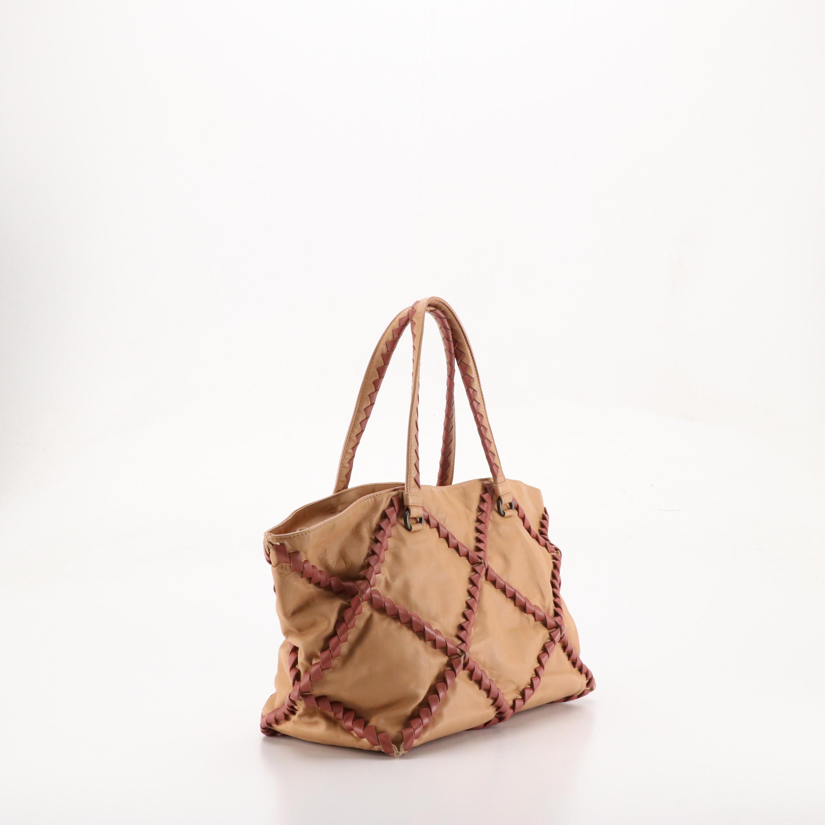 Bottega Veneta Tote Bag in Raised Intrecciato Detail Lambskin Leather