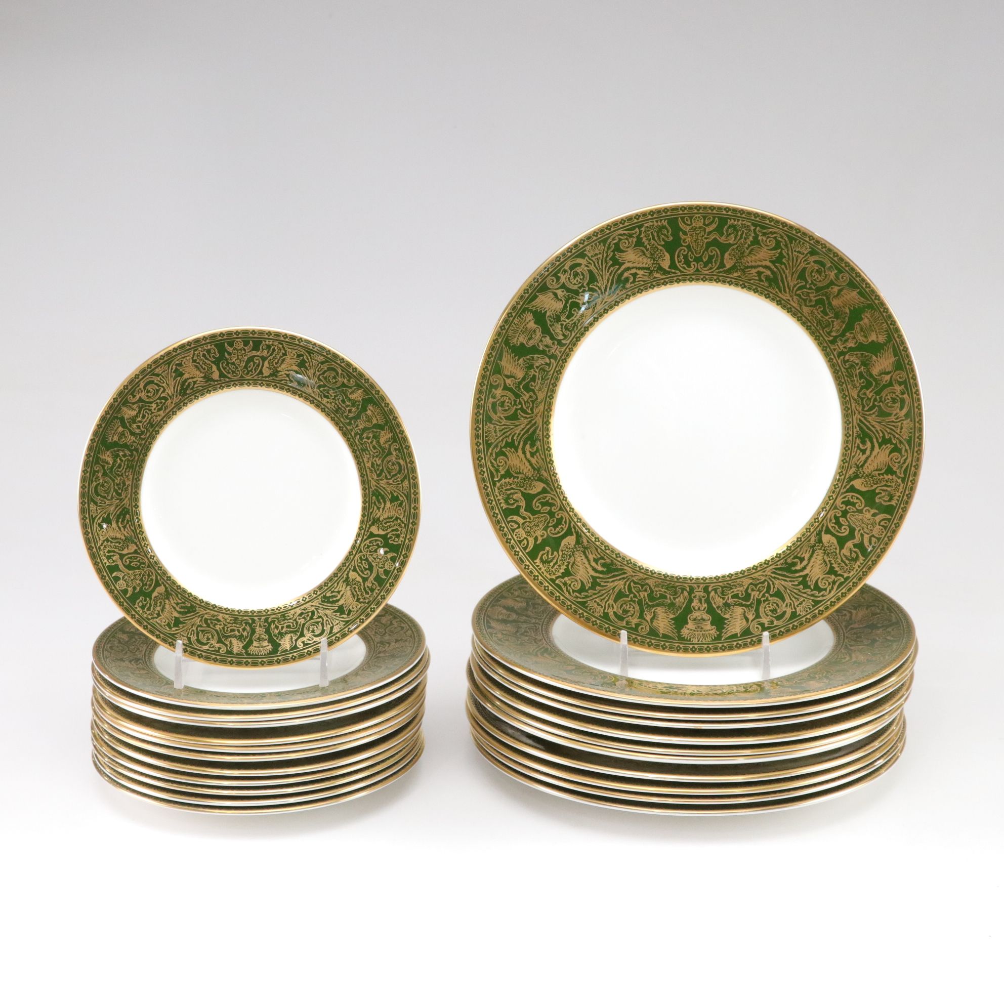 Wedgwood "Florentine" Dark Green Rim Bone China Dinnerware