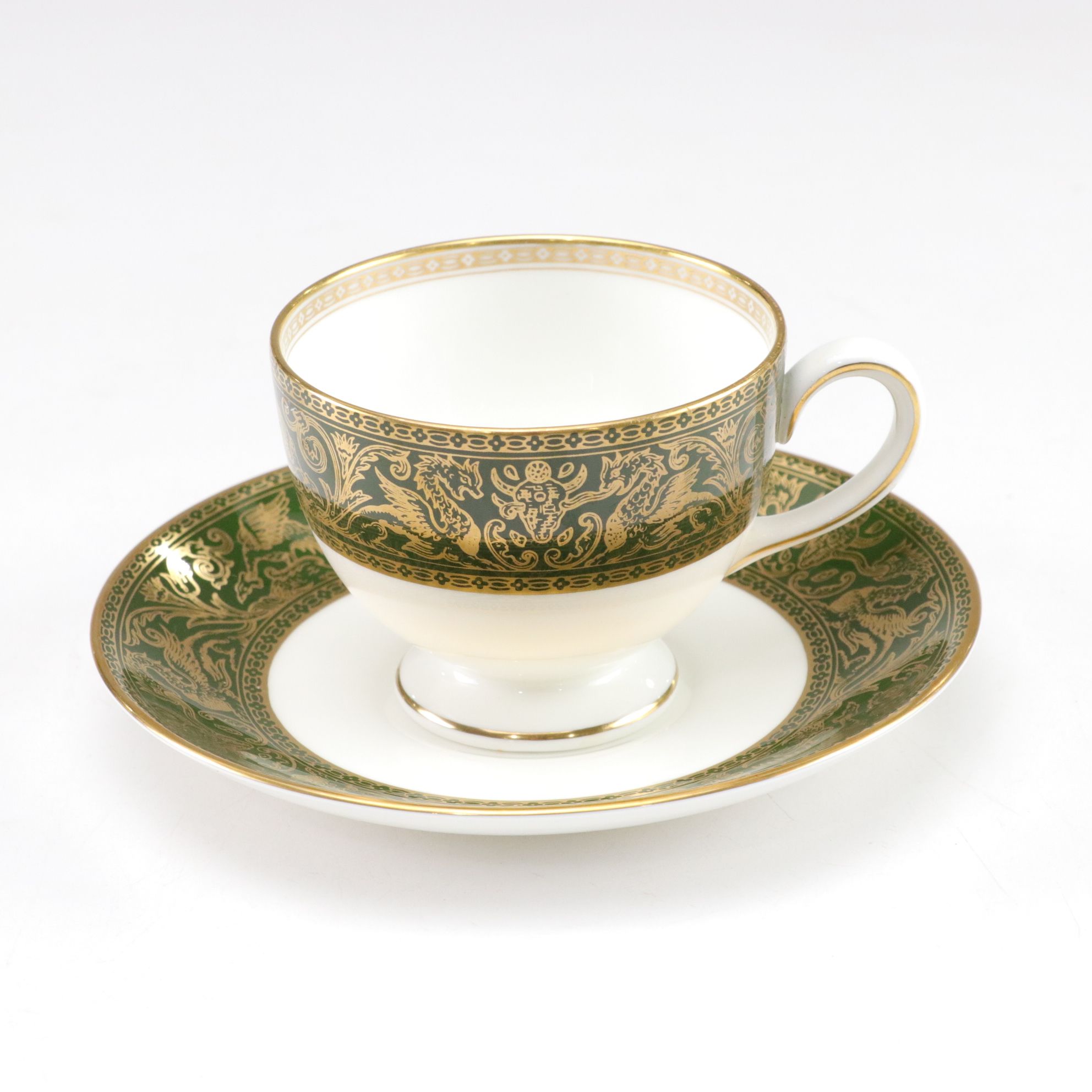 Wedgwood "Florentine" Dark Green Rim Bone China Dinnerware