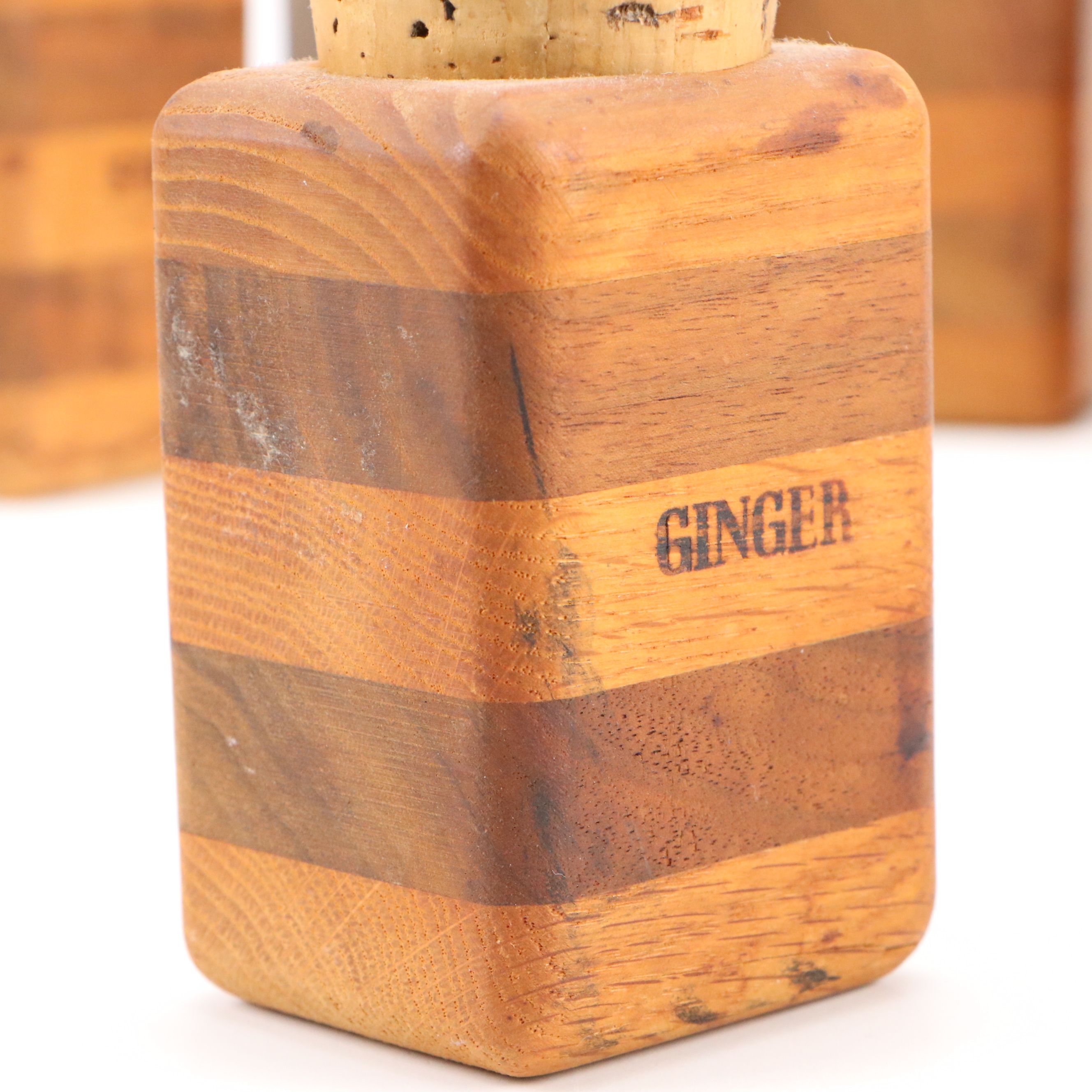 Le Creuset Enameled Cast Iron "Tostador" Pan with Other Wooden Spice Bottles