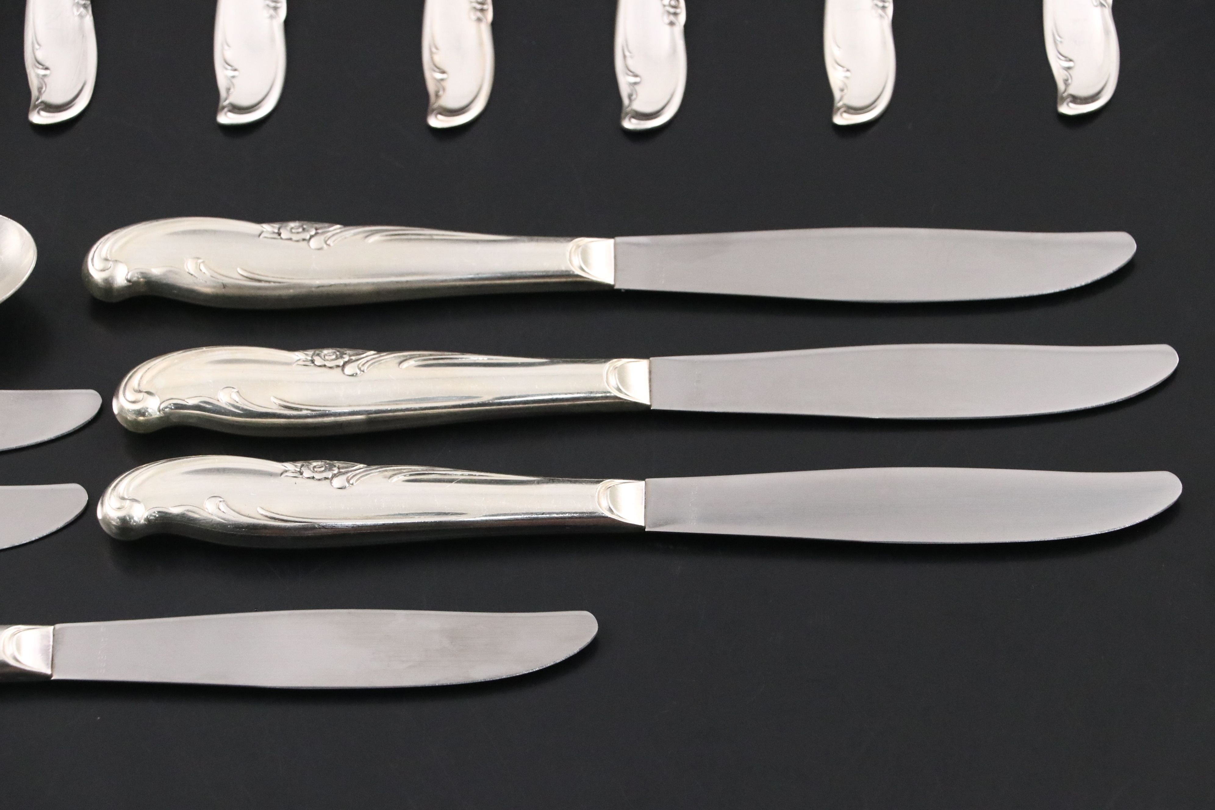 Wm. Rogers "Allure-Teatime" Silver Plate Flatware