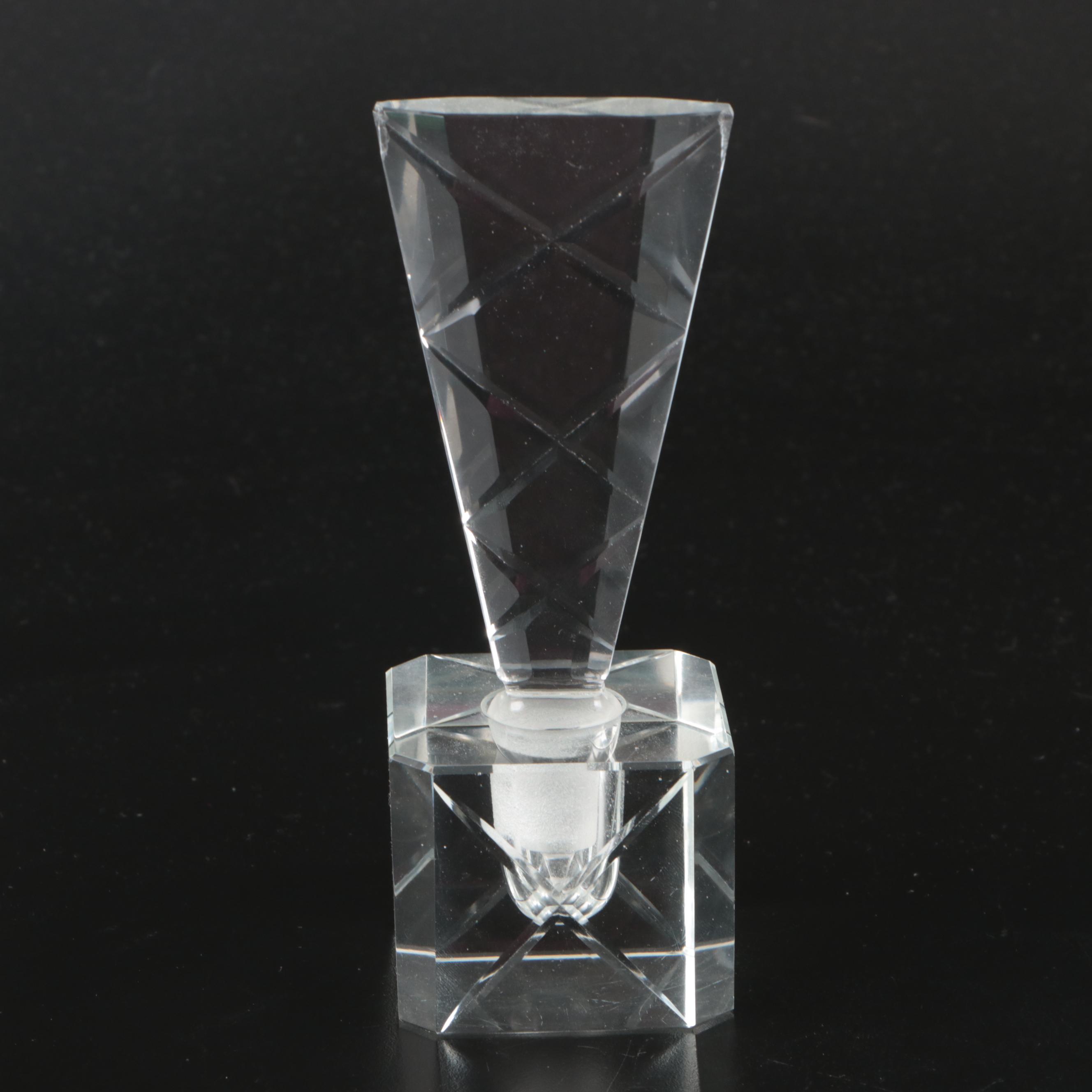 Stuart "Hampshire" Crystal Centerpiece, Orrefors "Daisy" 6" Round Bowl and More