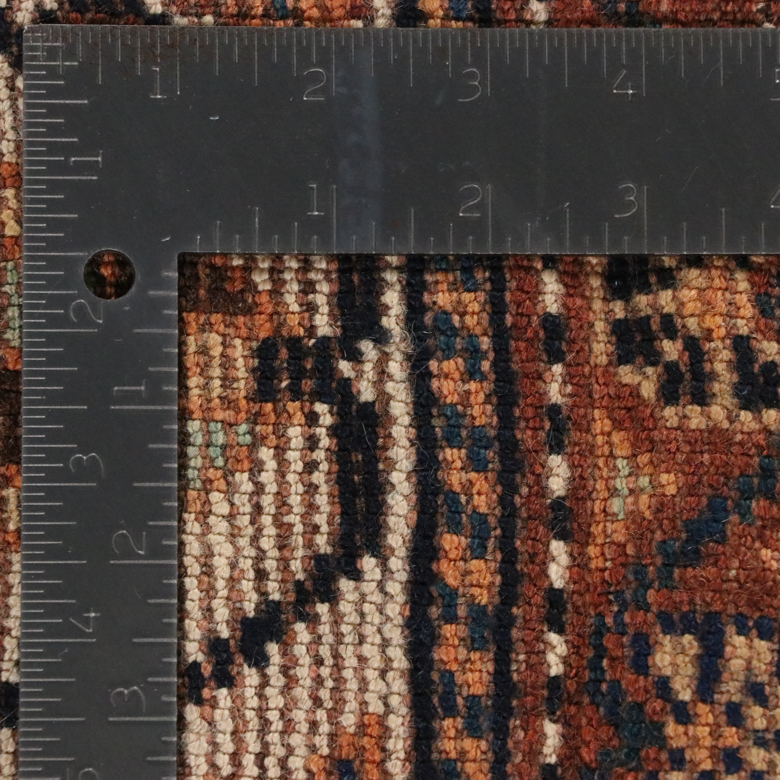 7'9 x 10'4 Hand-Knotted Persian Shiraz Area Rug