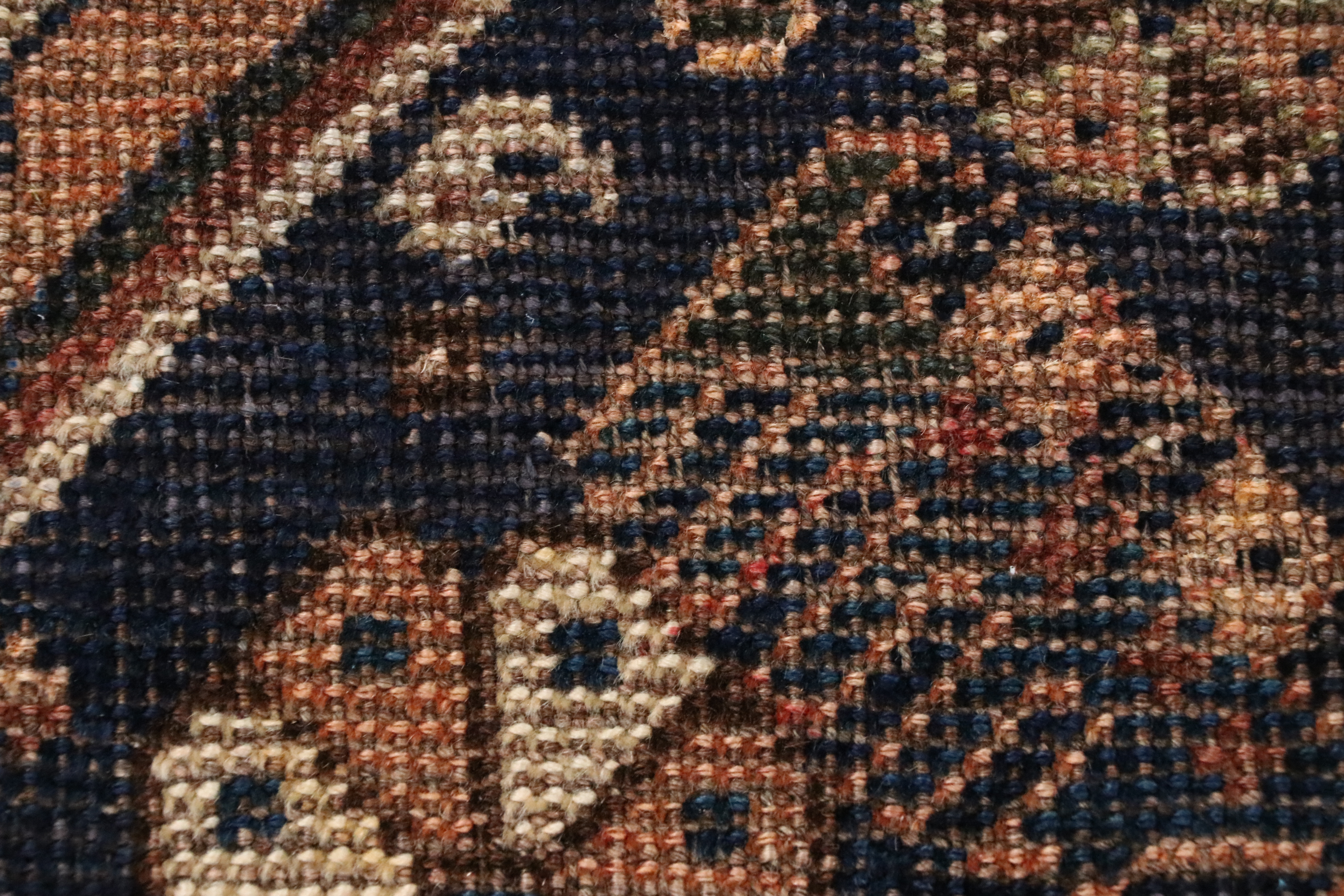 7'9 x 10'4 Hand-Knotted Persian Shiraz Area Rug