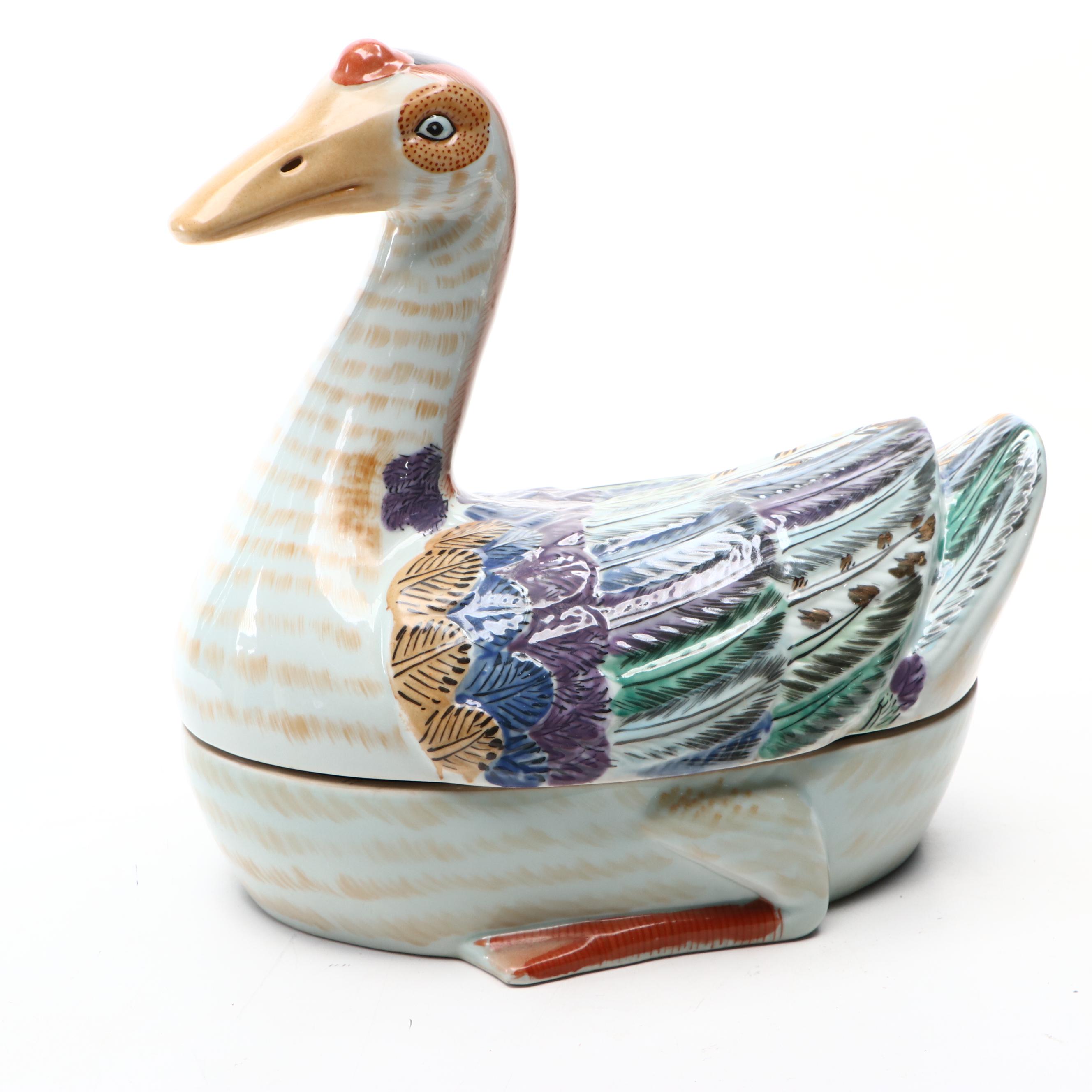 Chinese Hand-Painted Goose Porcelain Tureen with Cover