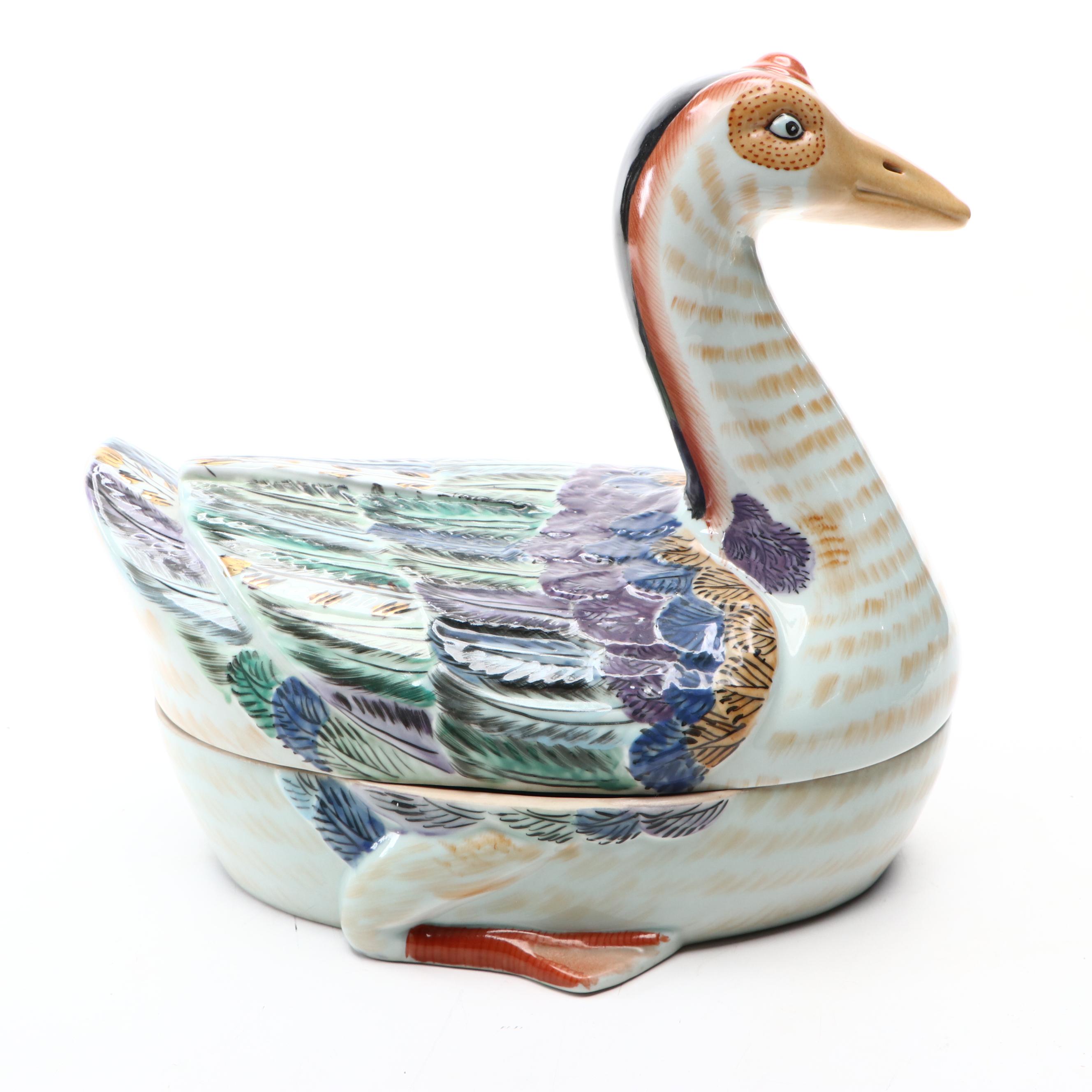 Chinese Hand-Painted Goose Porcelain Tureen with Cover