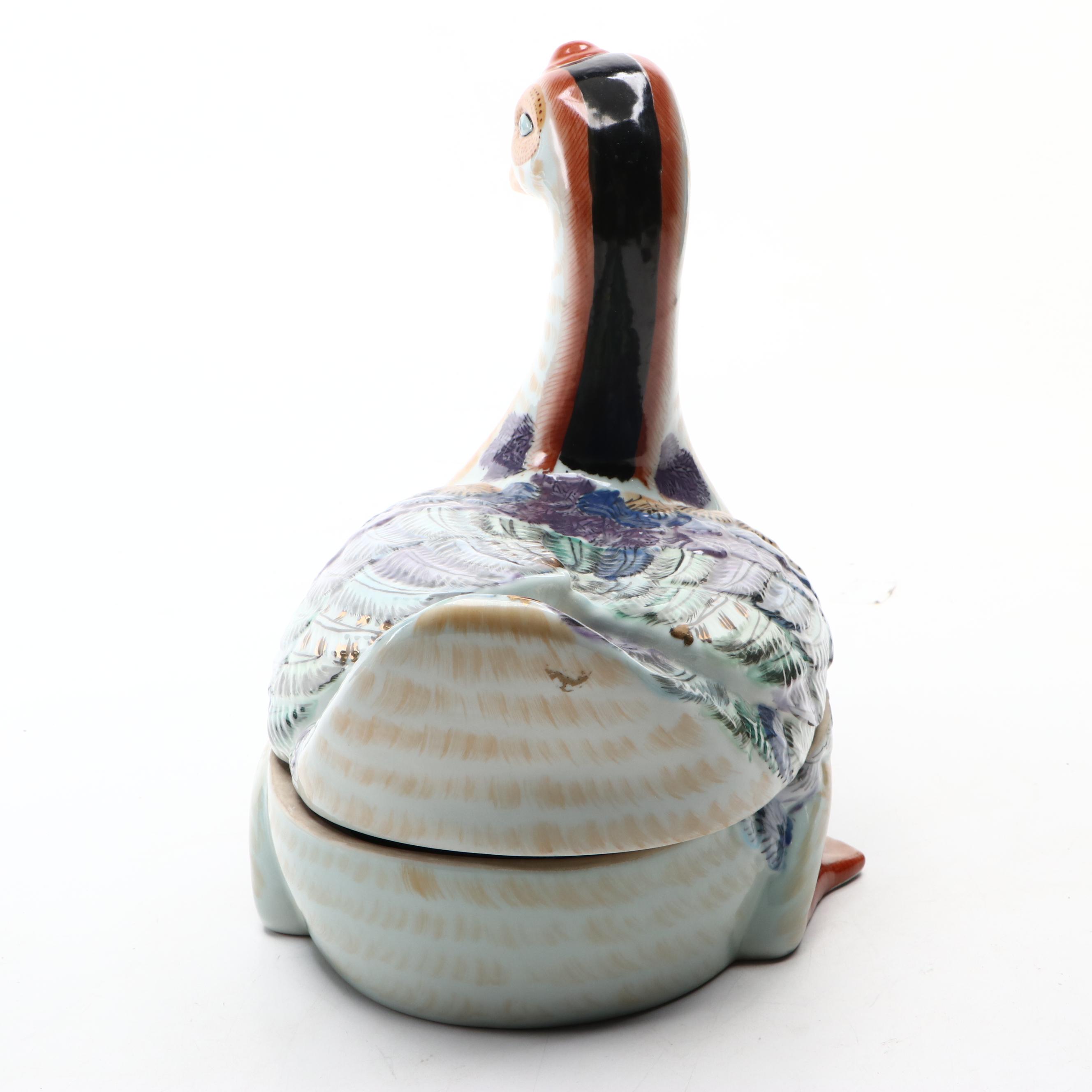 Chinese Hand-Painted Goose Porcelain Tureen with Cover