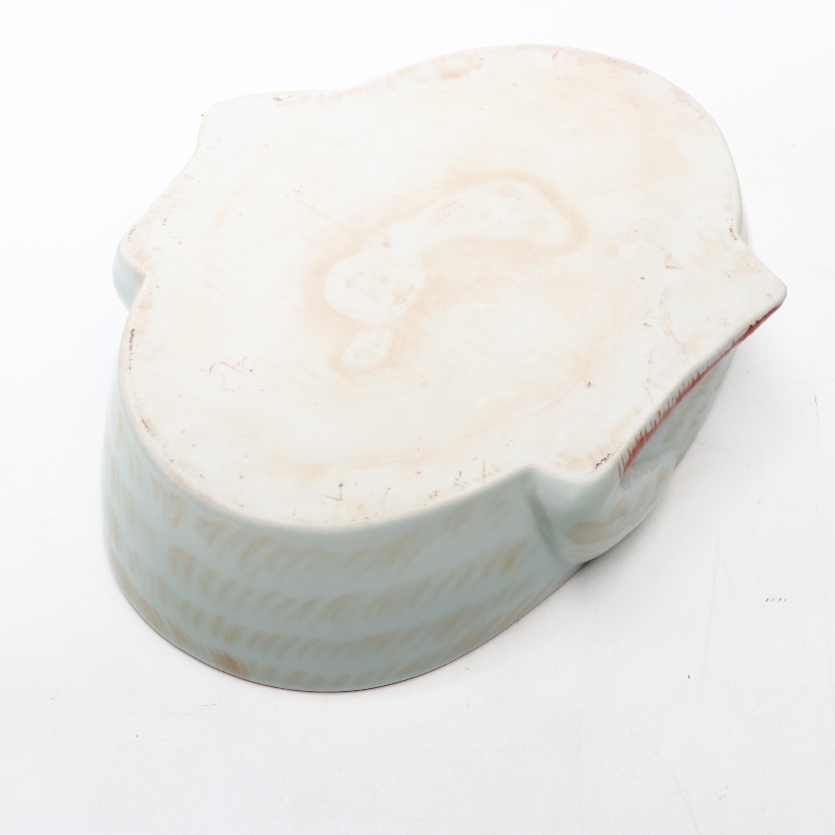 Chinese Hand-Painted Goose Porcelain Tureen with Cover