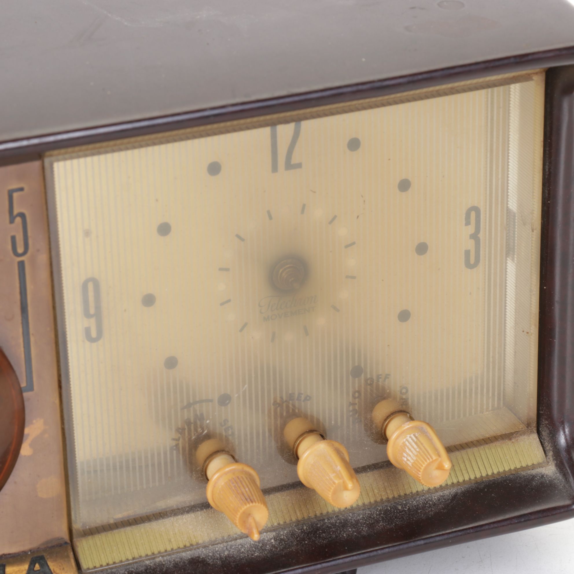 Motorola, Zenith & Philco AM/FM Desk Radios, Mid-20th Century