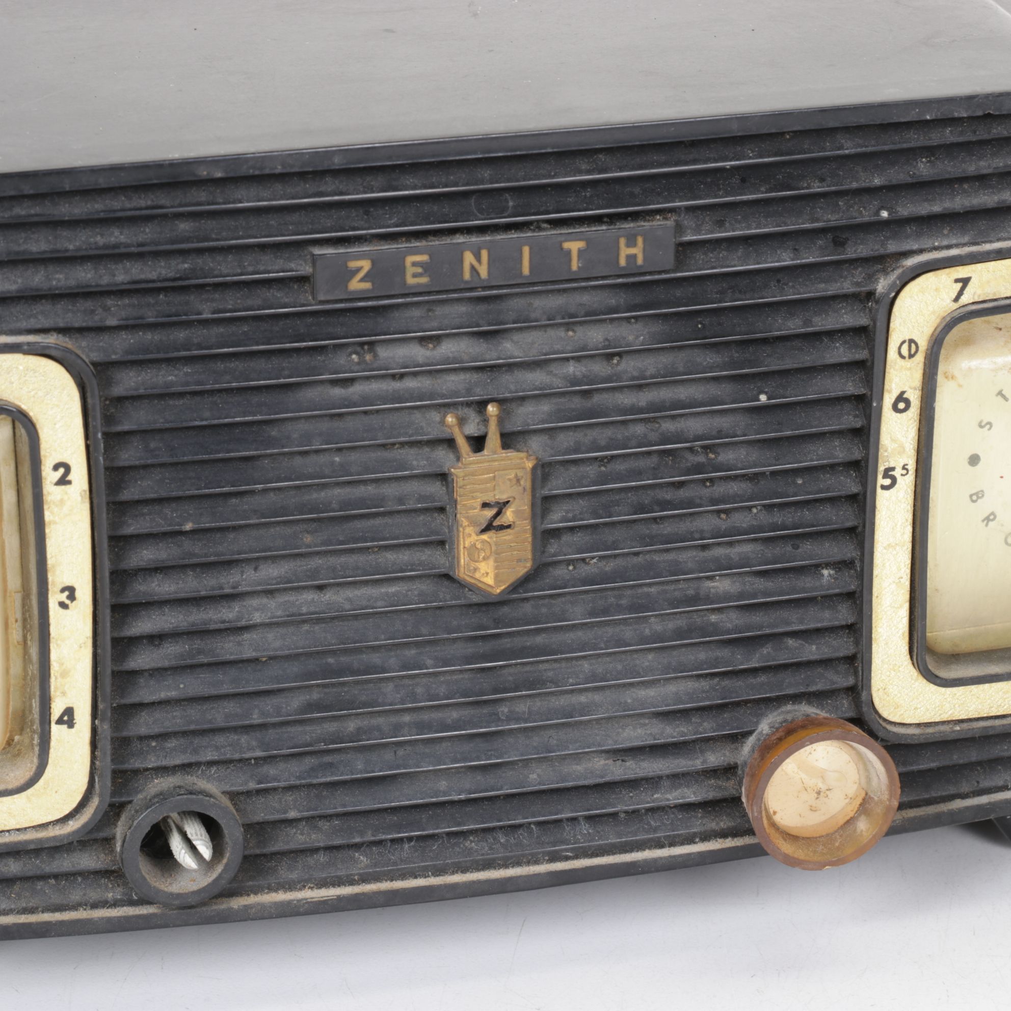 Motorola, Zenith & Philco AM/FM Desk Radios, Mid-20th Century