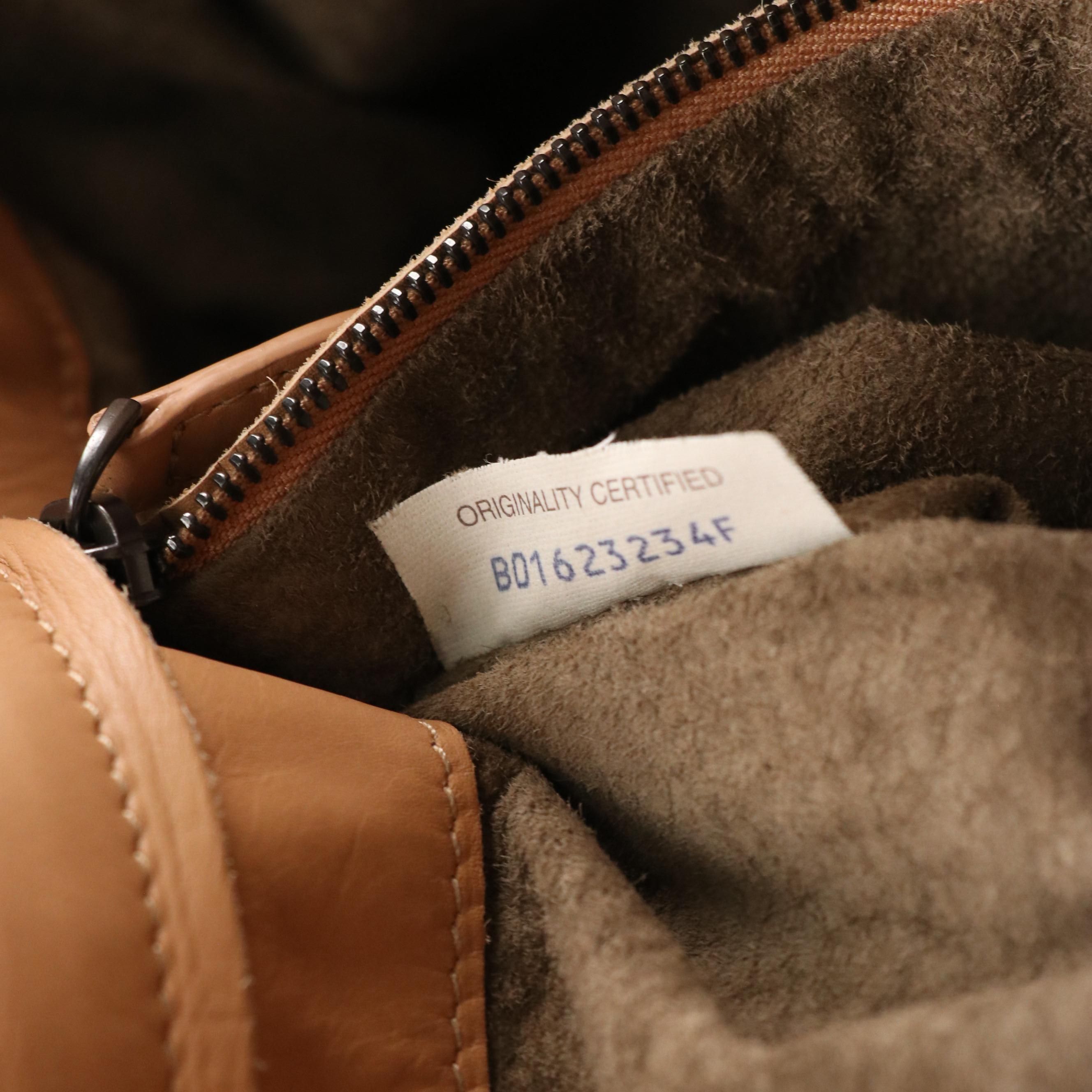 Bottega Veneta Tote Bag in Raised Intrecciato Detail Lambskin Leather