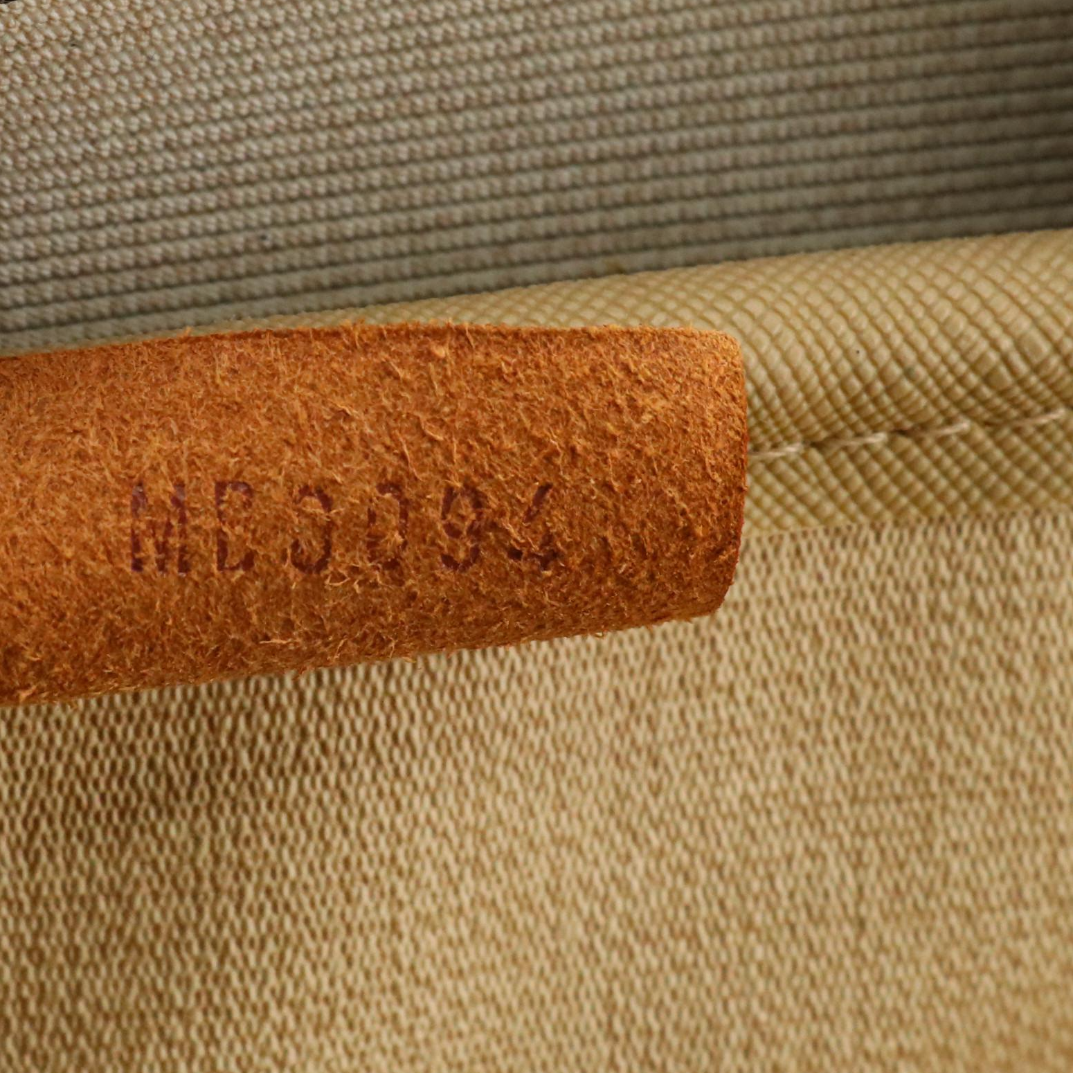 Louis Vuitton Deauville Handbag in Monogram Canvas and Vachetta Leather