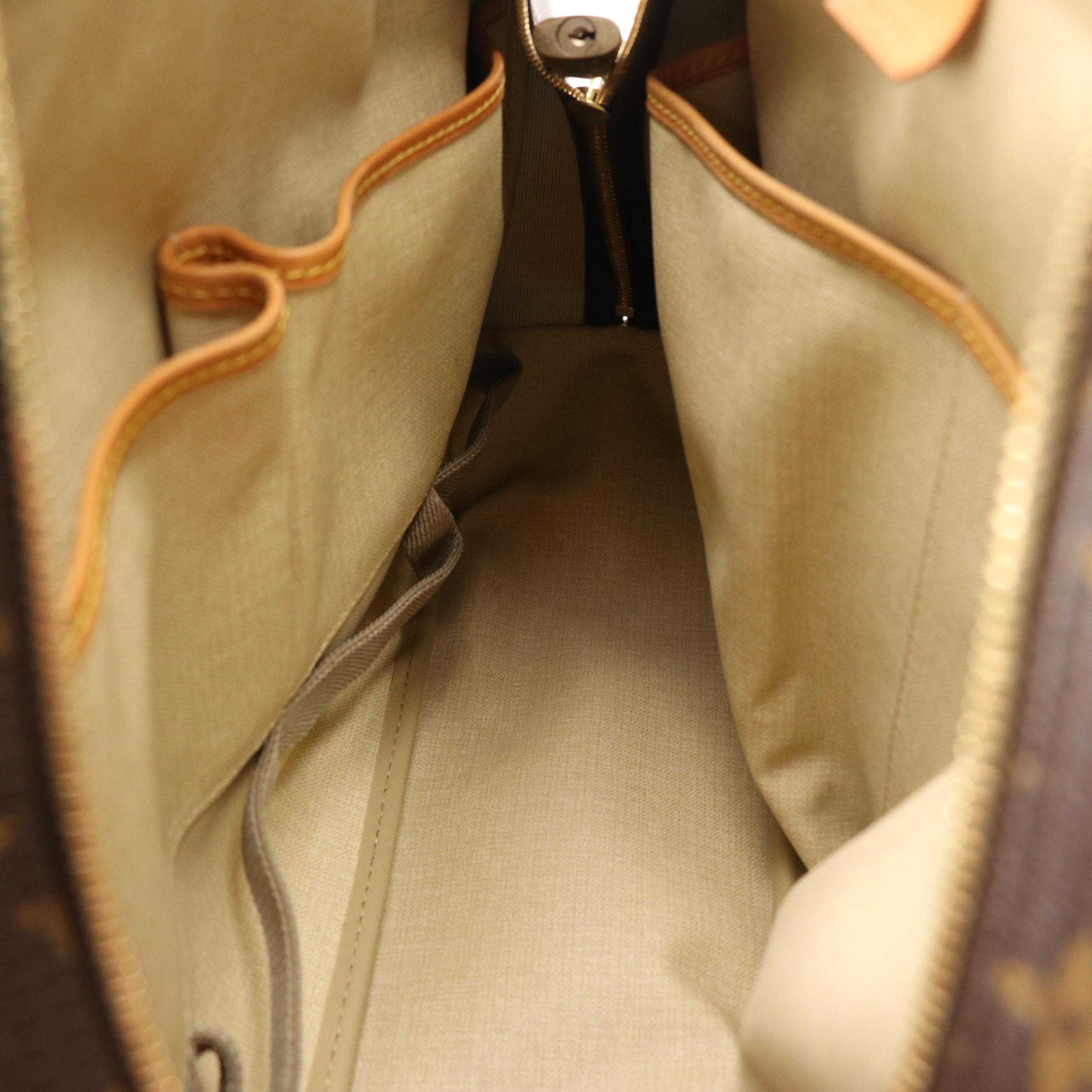 Louis Vuitton Deauville Handbag in Monogram Canvas and Vachetta Leather