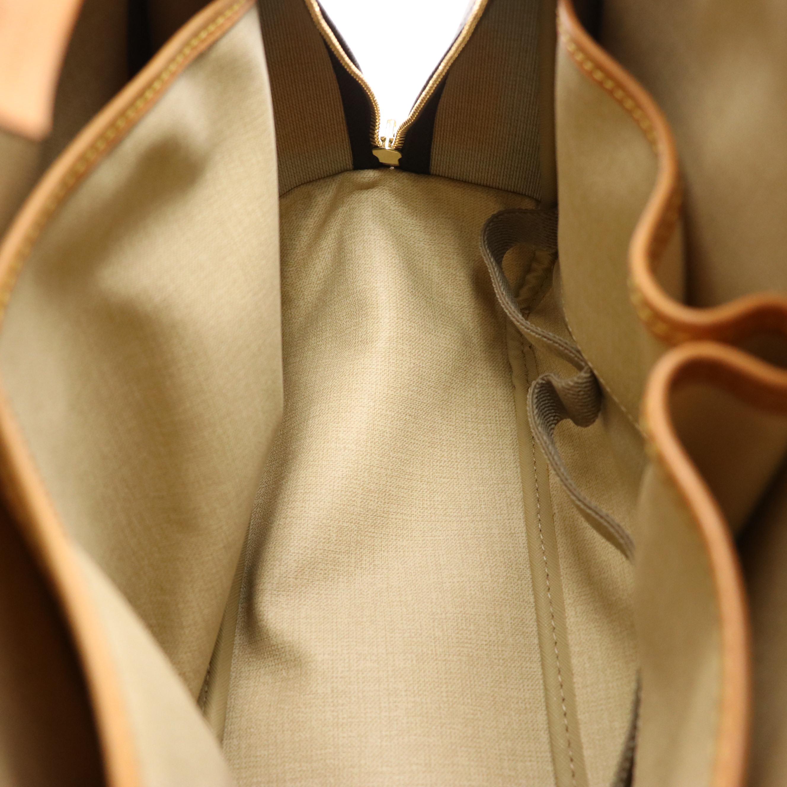 Louis Vuitton Deauville Handbag in Monogram Canvas and Vachetta Leather