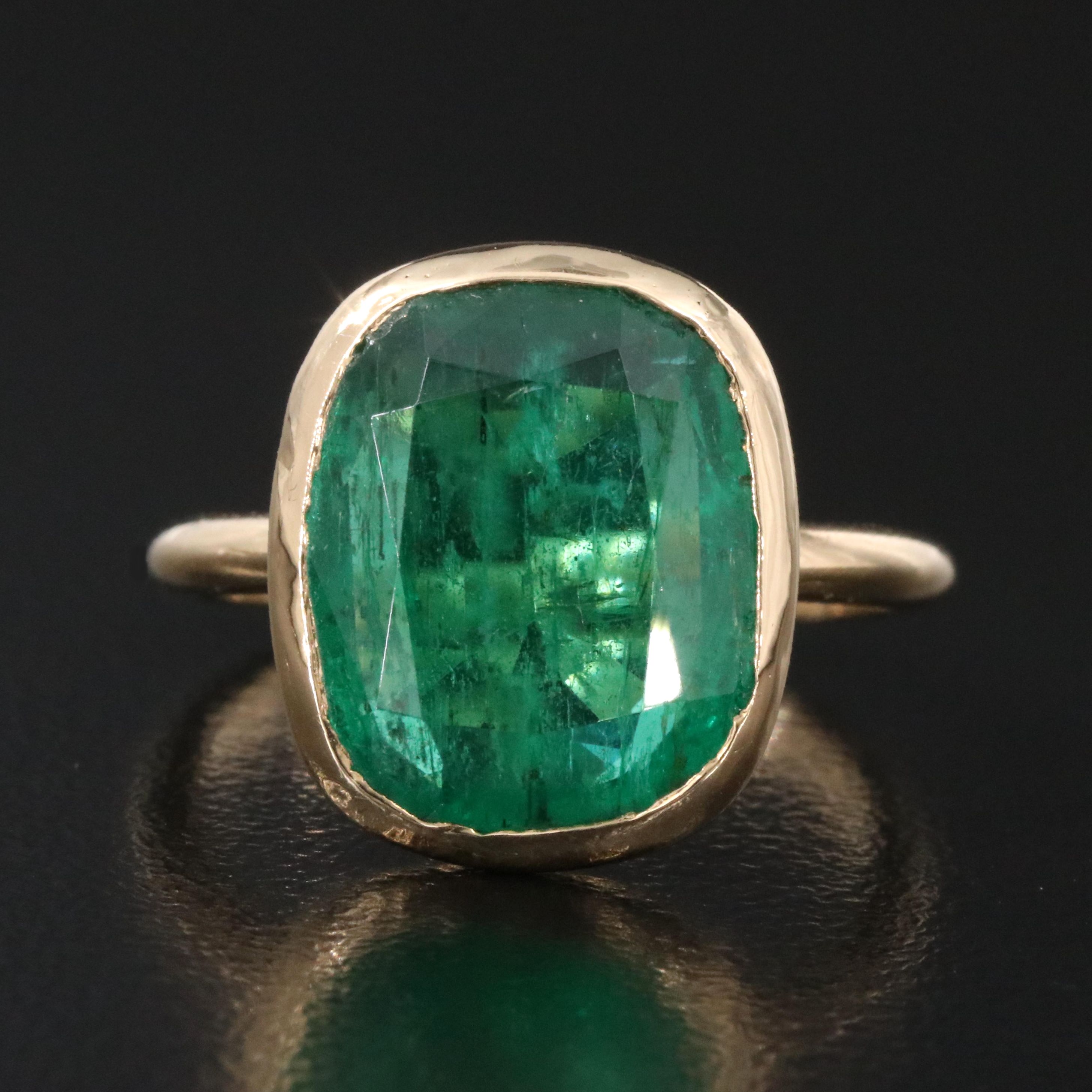 18K 6.30 CT Emerald Solitaire Ring