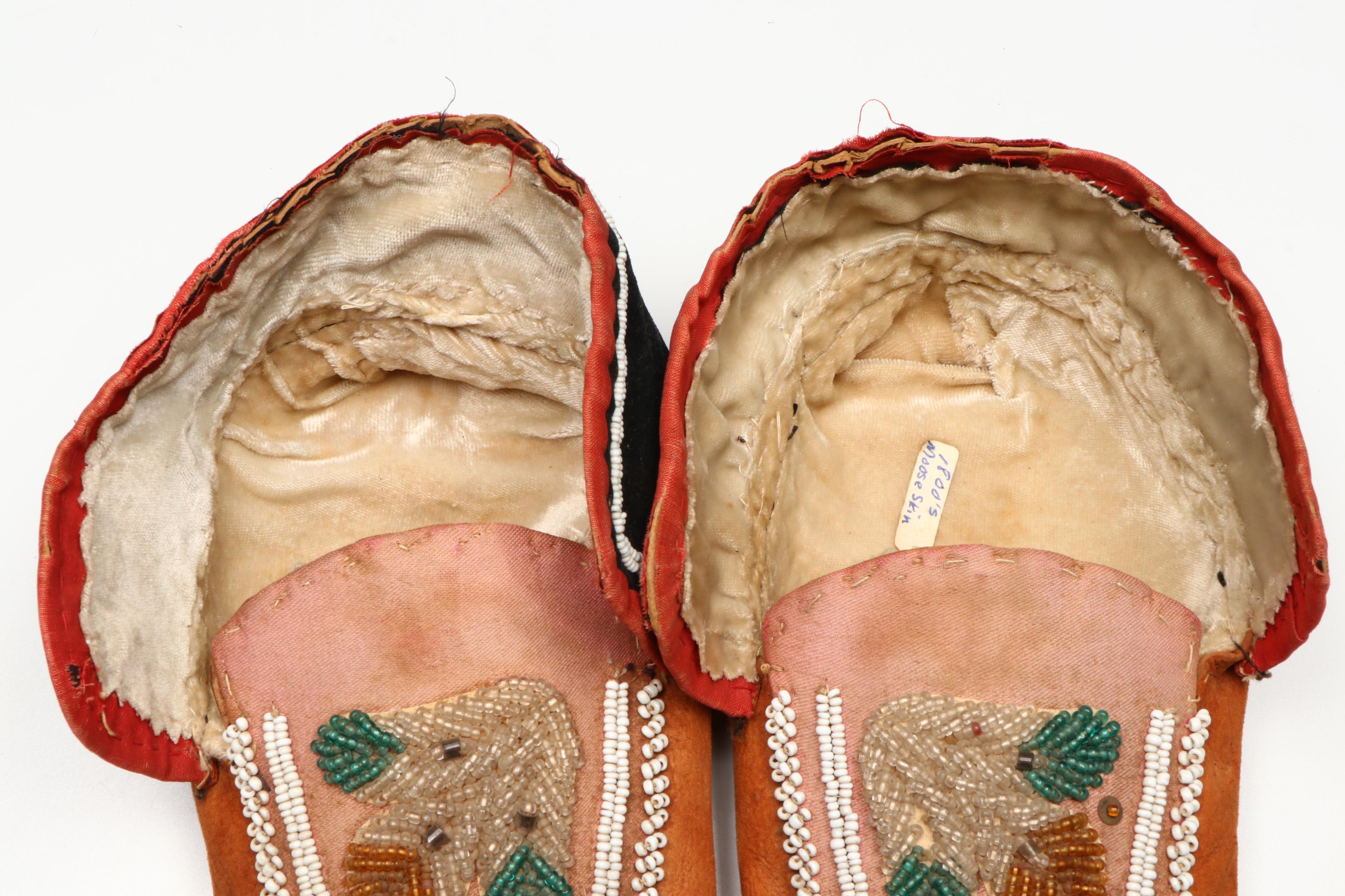 Pair of Haudenosaunee (Iroquois) Hand-Beaded Hide Moccasins