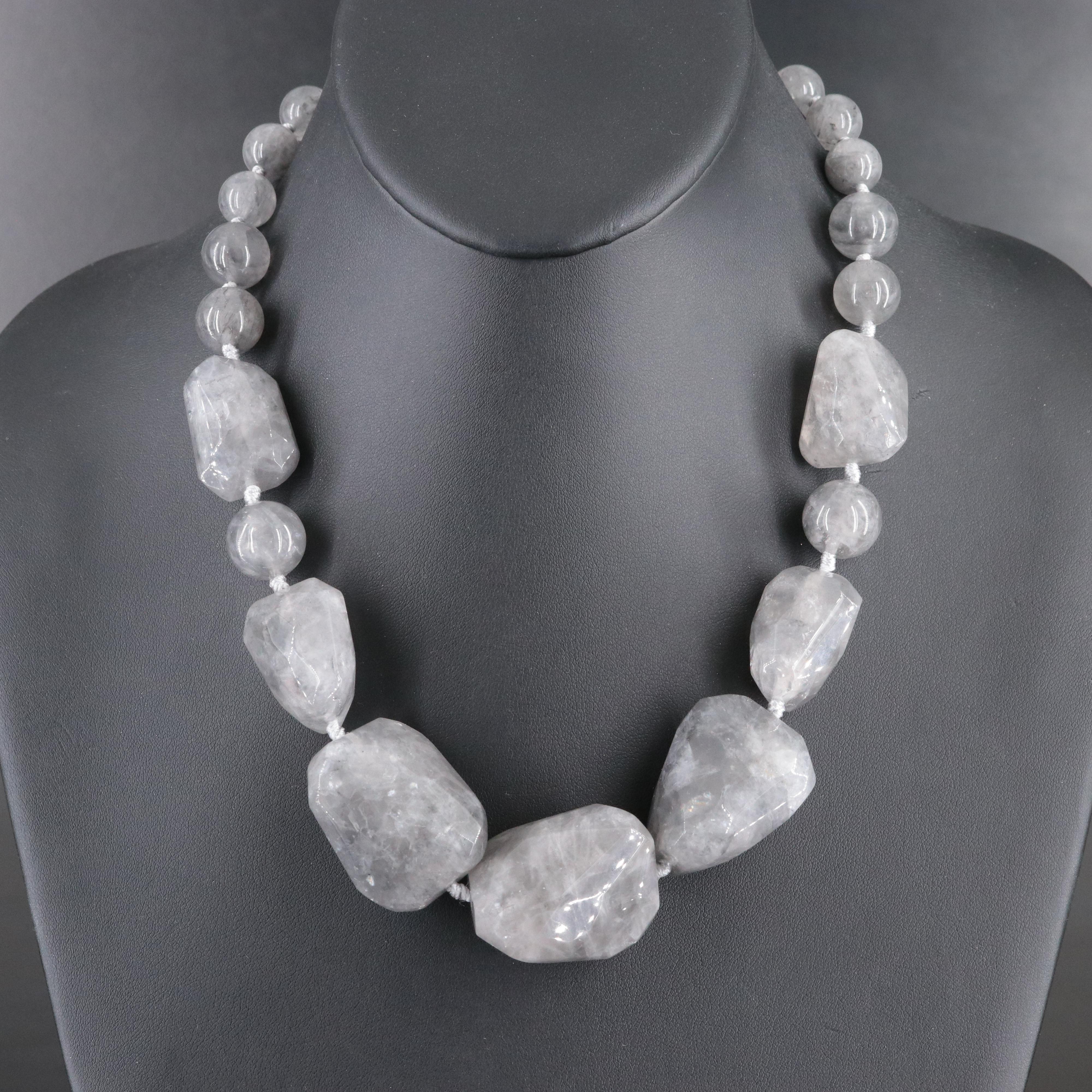 Graduated Quartz Bead Necklace