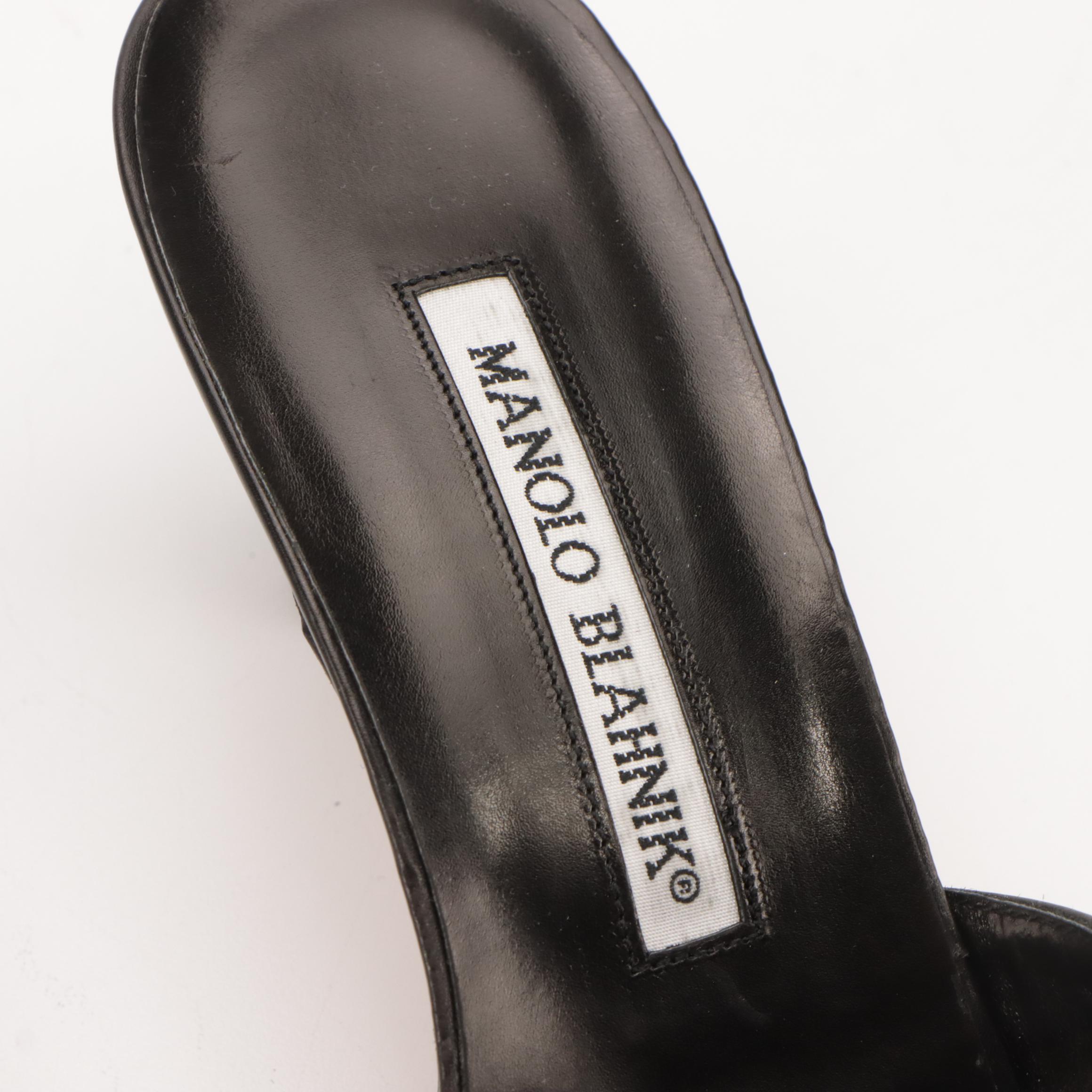 Manolo Blahnik Black Leather Low-Heeled Thong Strap Sandals in Box
