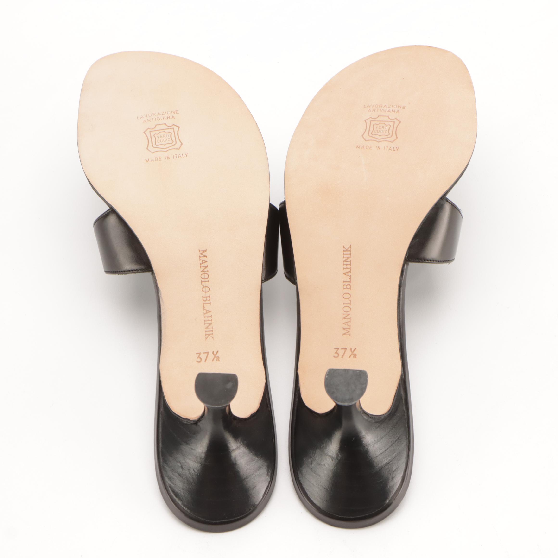 Manolo Blahnik Black Leather Low-Heeled Thong Strap Sandals in Box