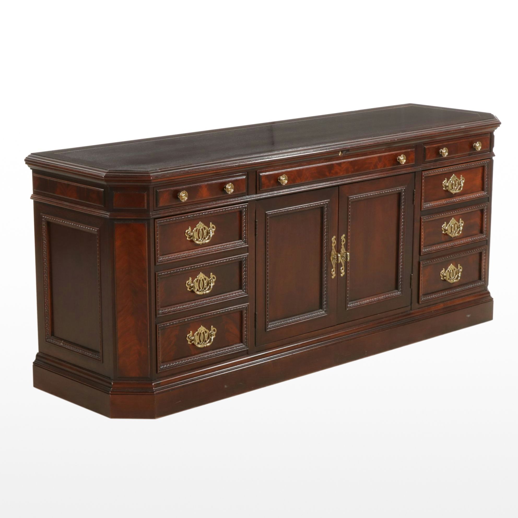 Hekman Chippendale Style Mahogany Credenza, 21st Century