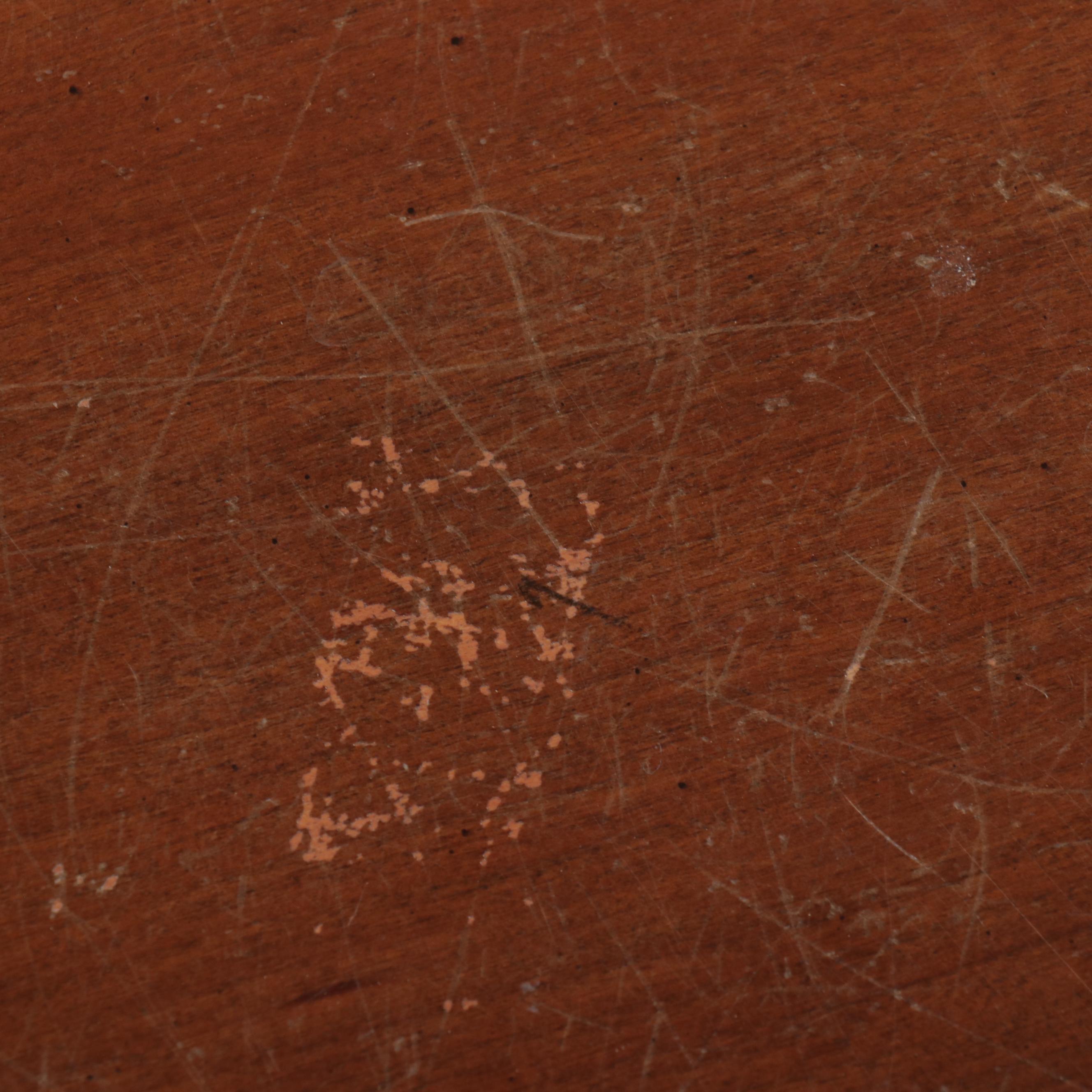 Traditional Style Two-Tiered Mahogany End Table