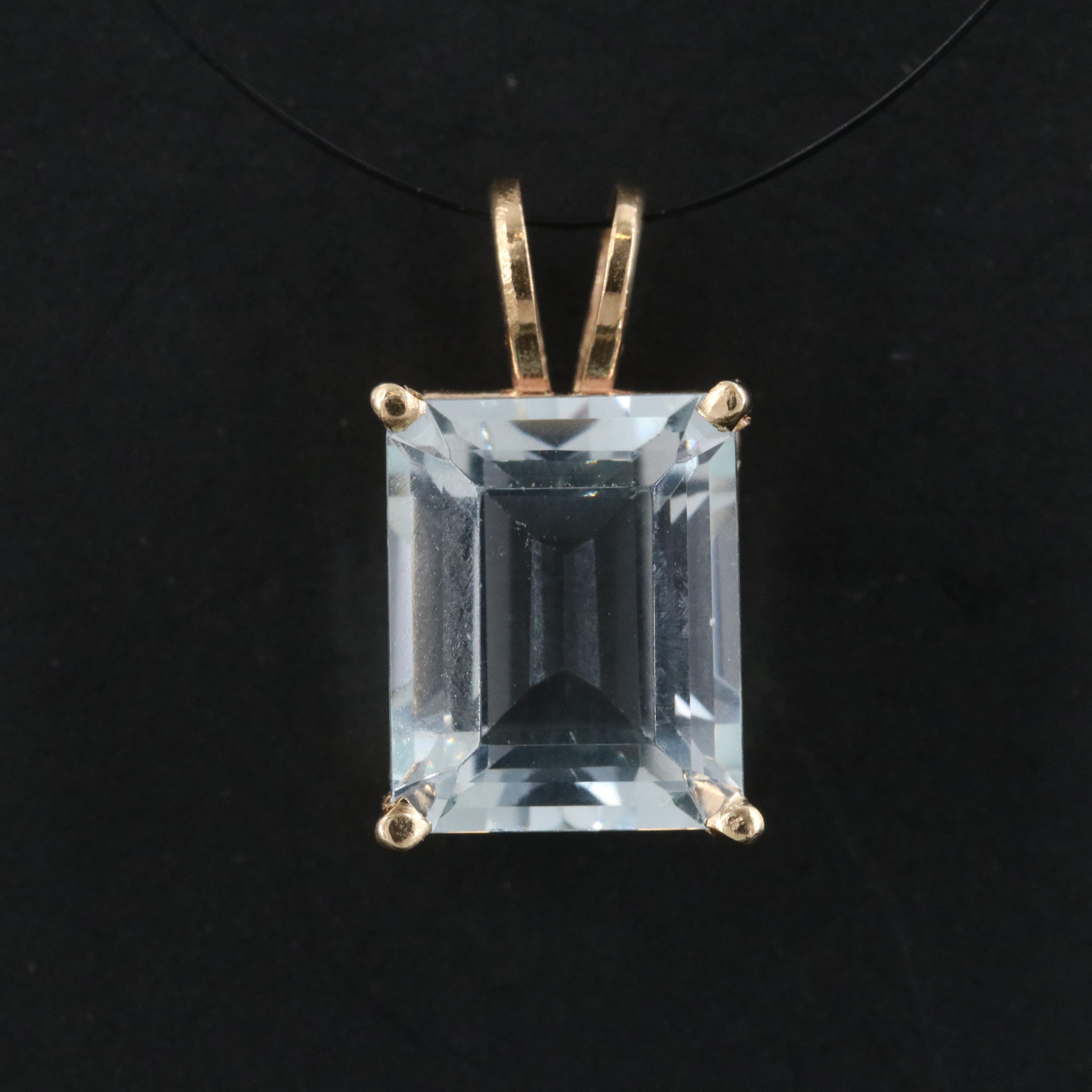 14K 3.96 CT Aquamarine Pendant