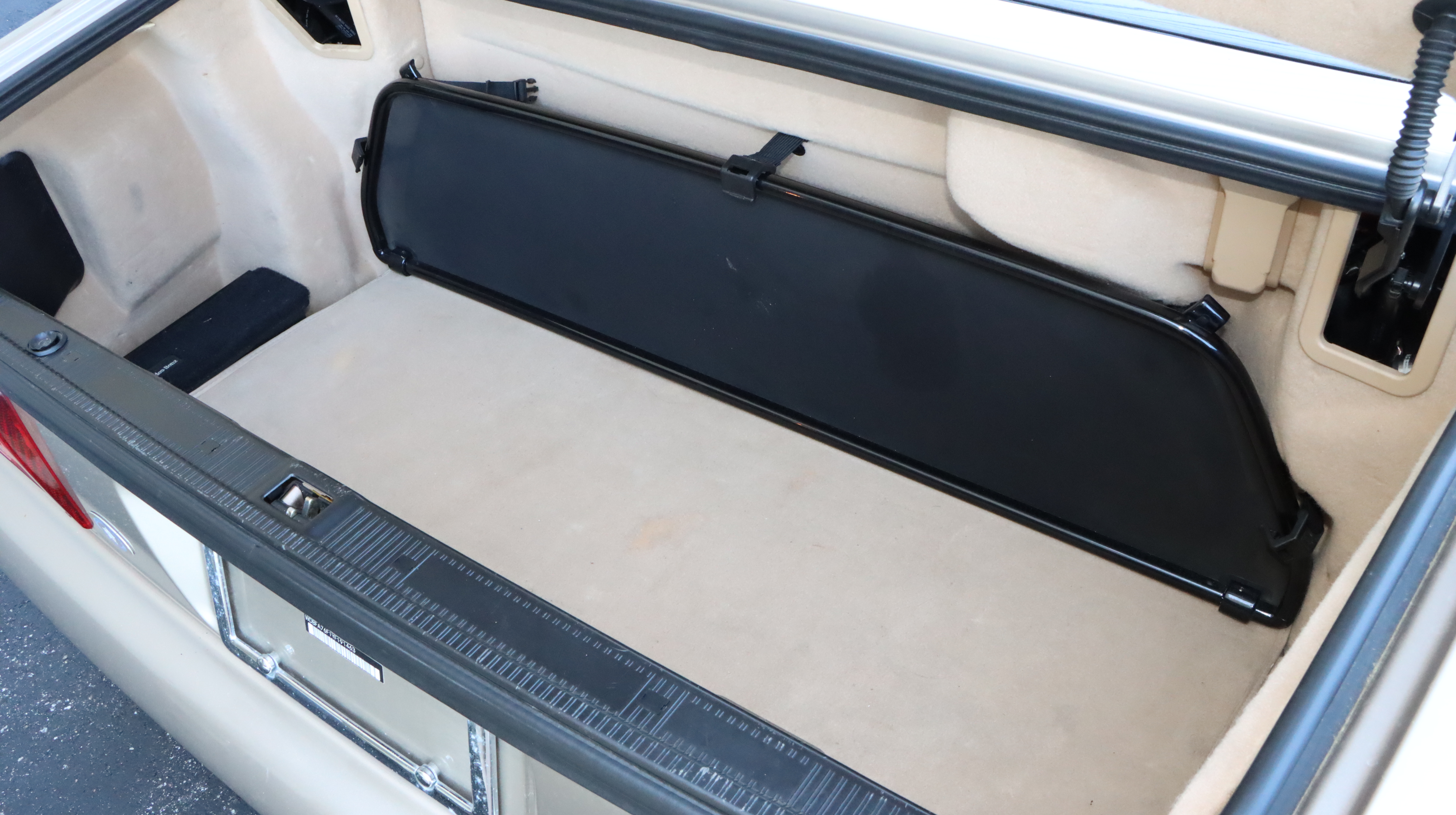 2000 Mercedes-Benz SL600 Convertible with Hard Top