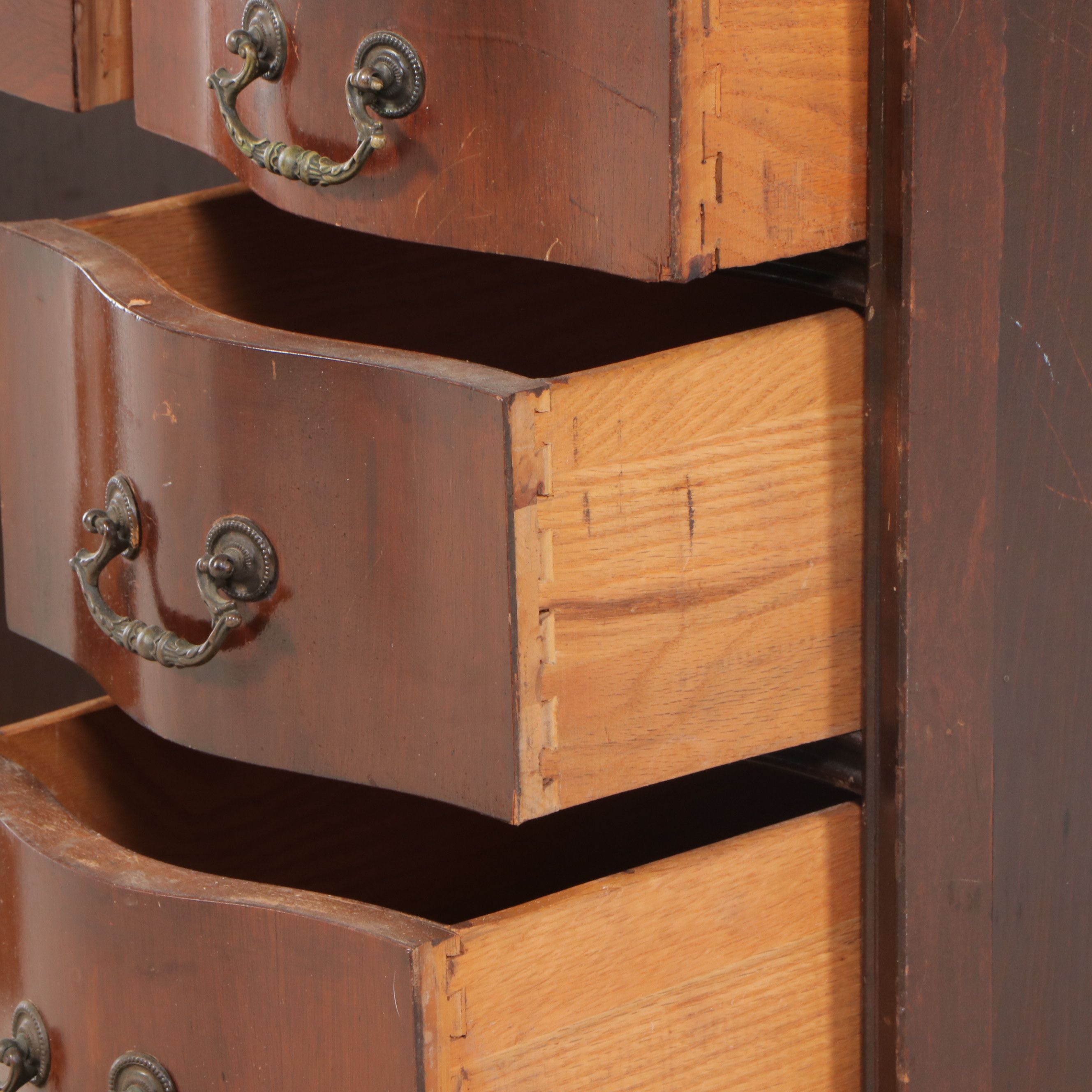 Georgian Style Mahogany Kneehole Desk, Early to Mid-20th Century