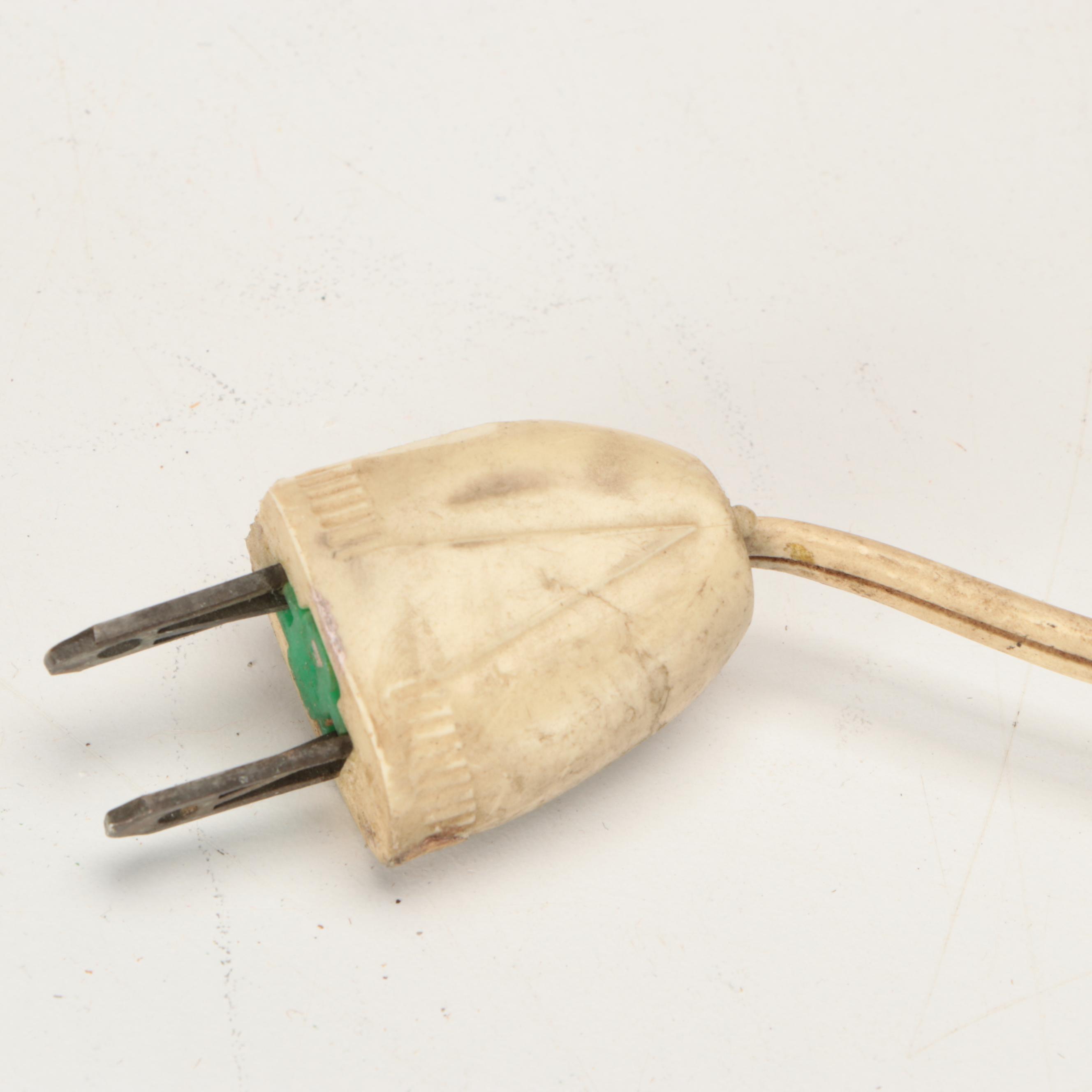 Pair of Mesoamerican Inspired Plaster Table Lamps, Contemporary