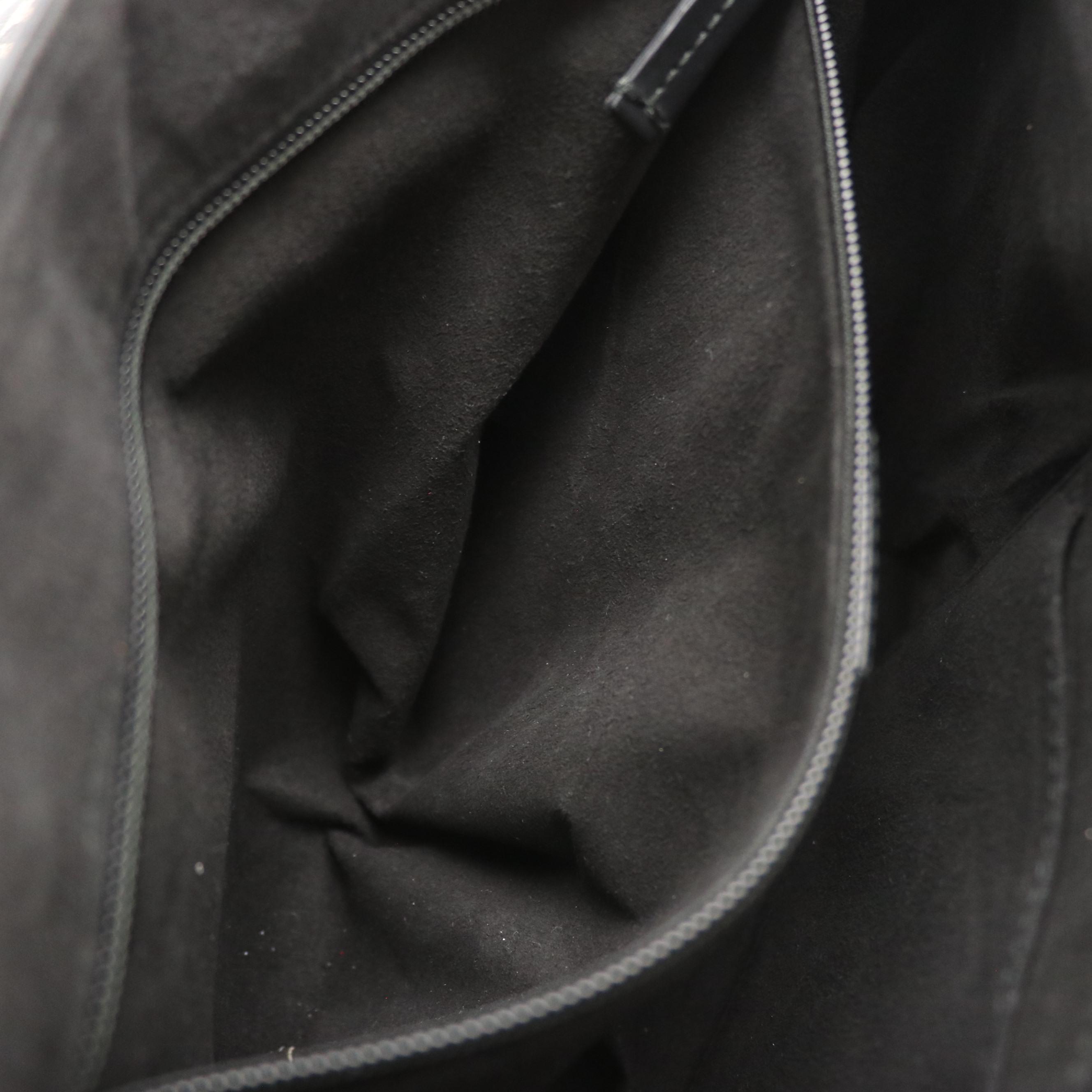 Gucci Messenger Bag in Web Striped Caledio GG Supreme Canvas with Bee Appliqué