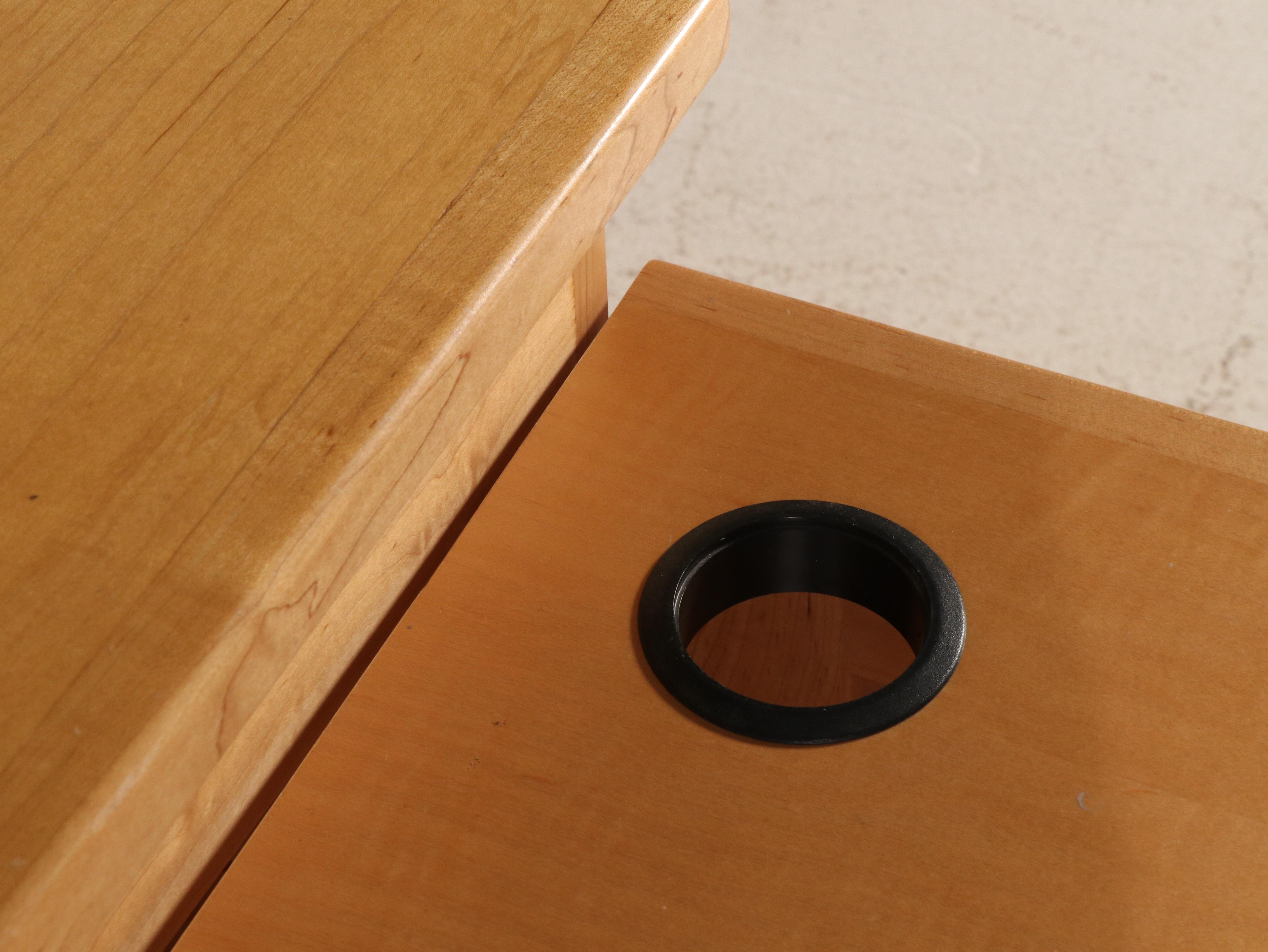 Traditional Style L-Shaped Desk with Faux Leather Office Chair